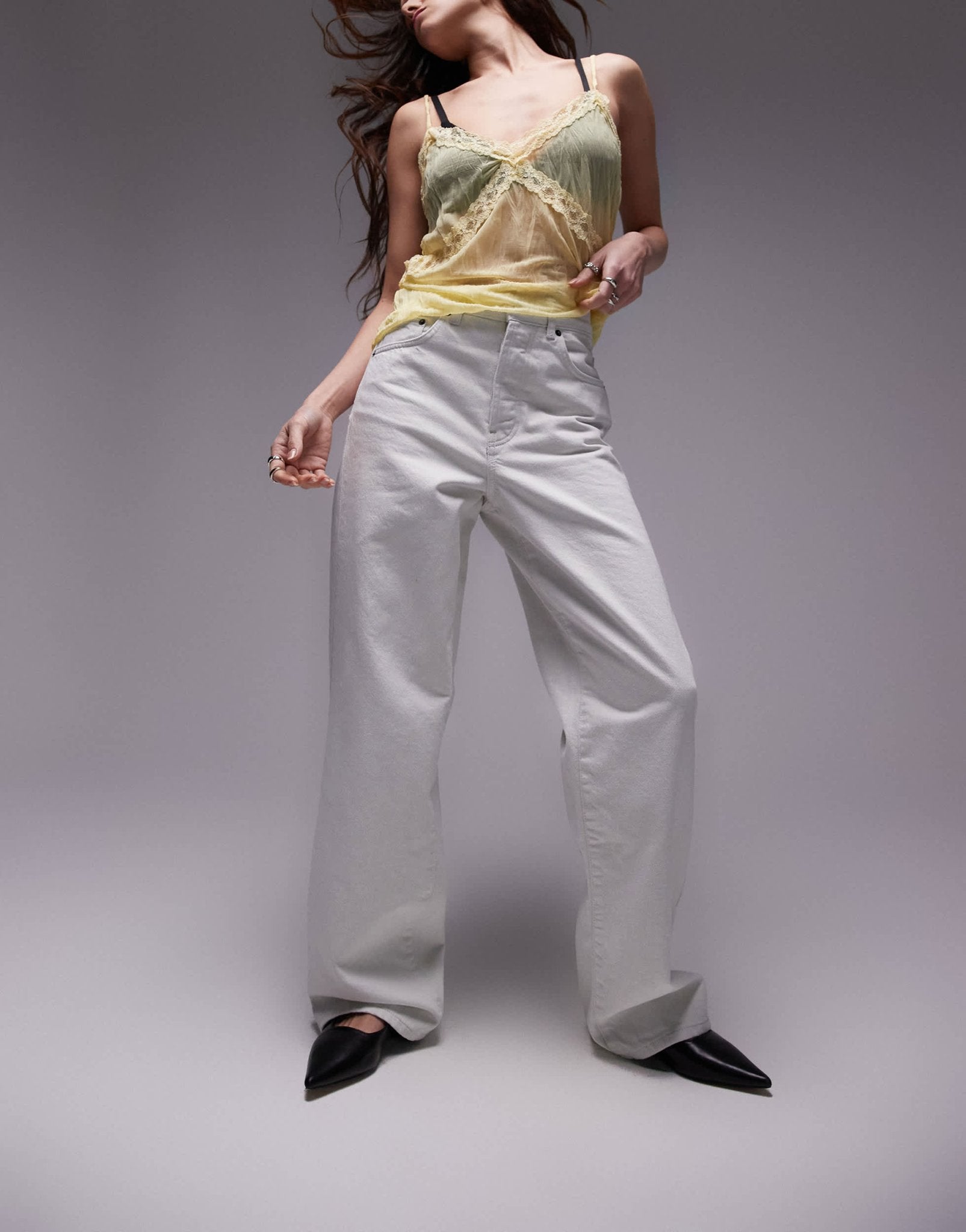 Topshop mid rise loose fit straight jean in off white - ASOS Sample Sale EU Store