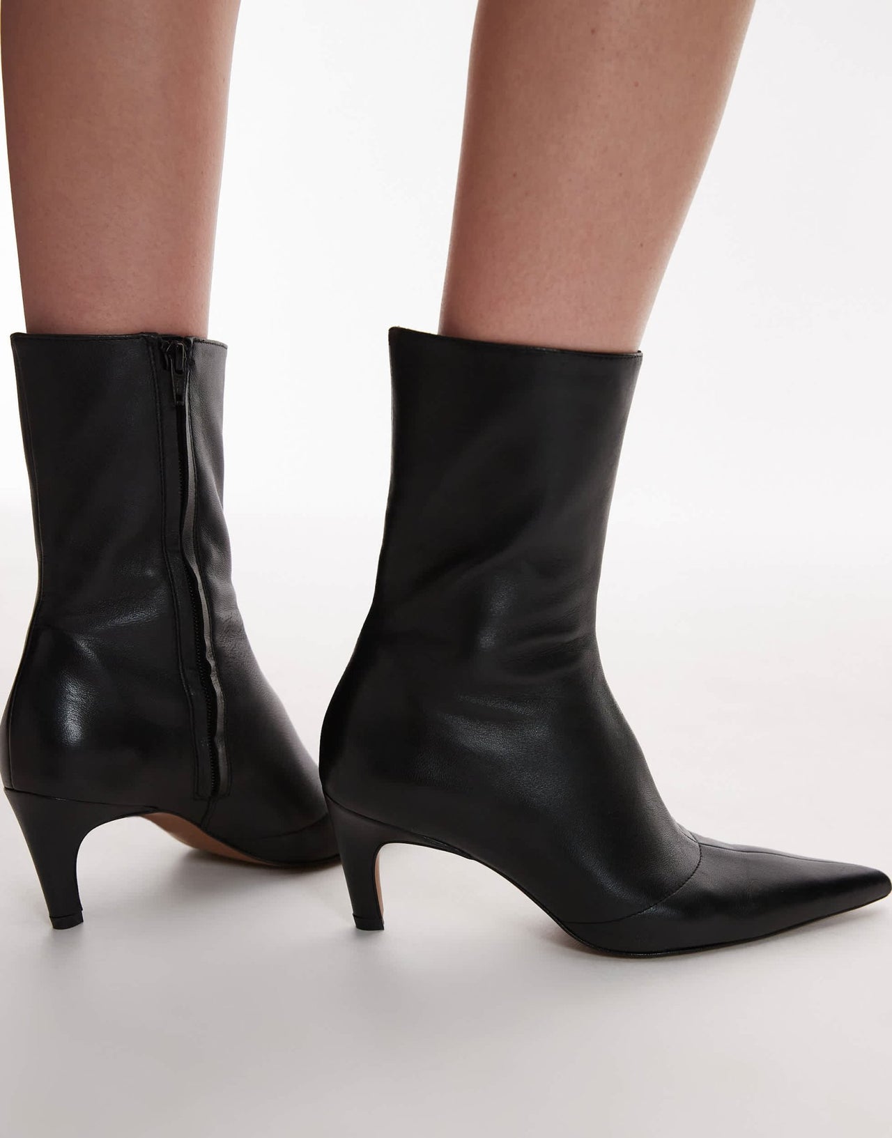 Topshop Neeve premium real leather high heeled ankle boots in black - ASOS Sample Sale EU Store