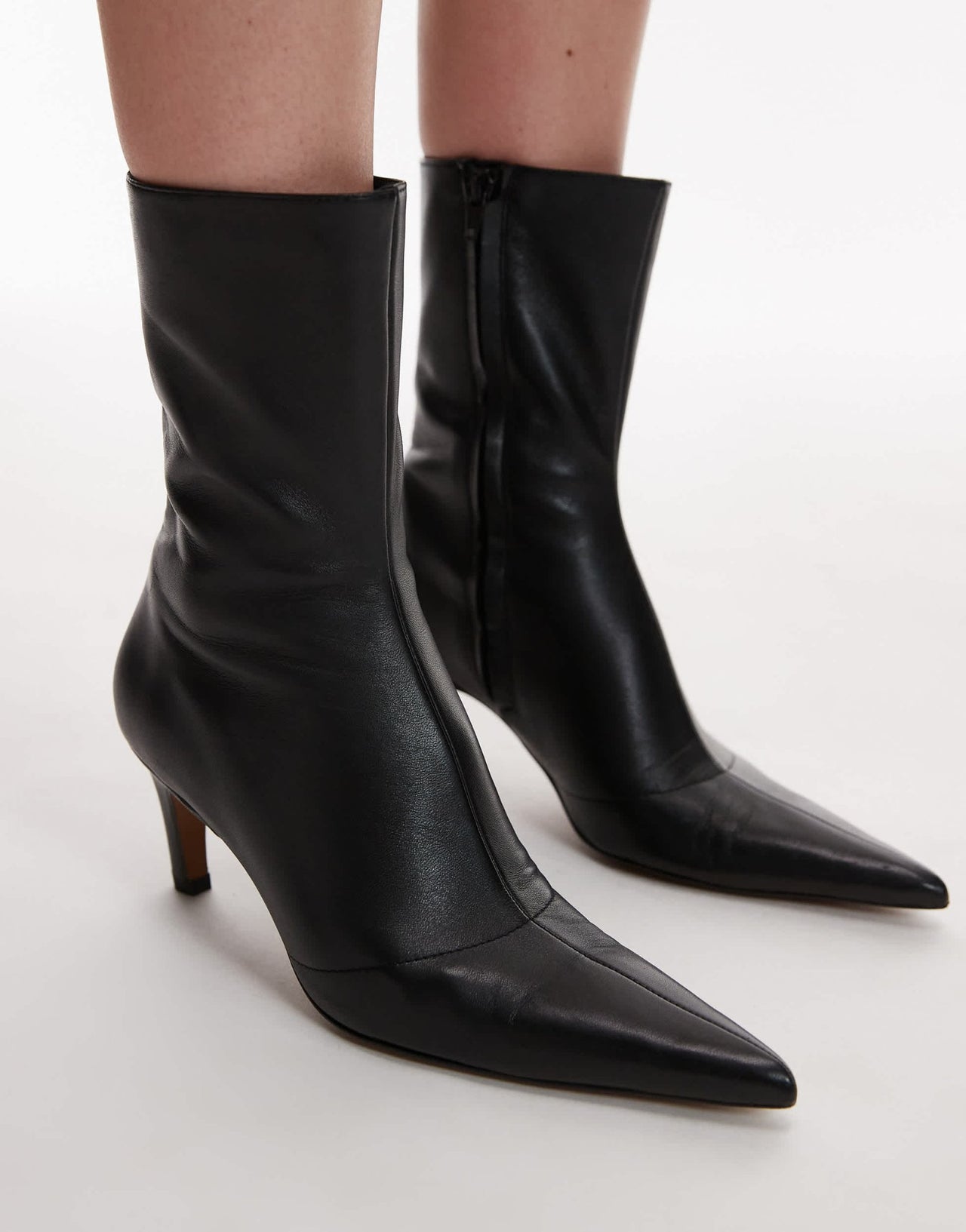 Topshop Neeve premium real leather high heeled ankle boots in black - ASOS Sample Sale EU Store