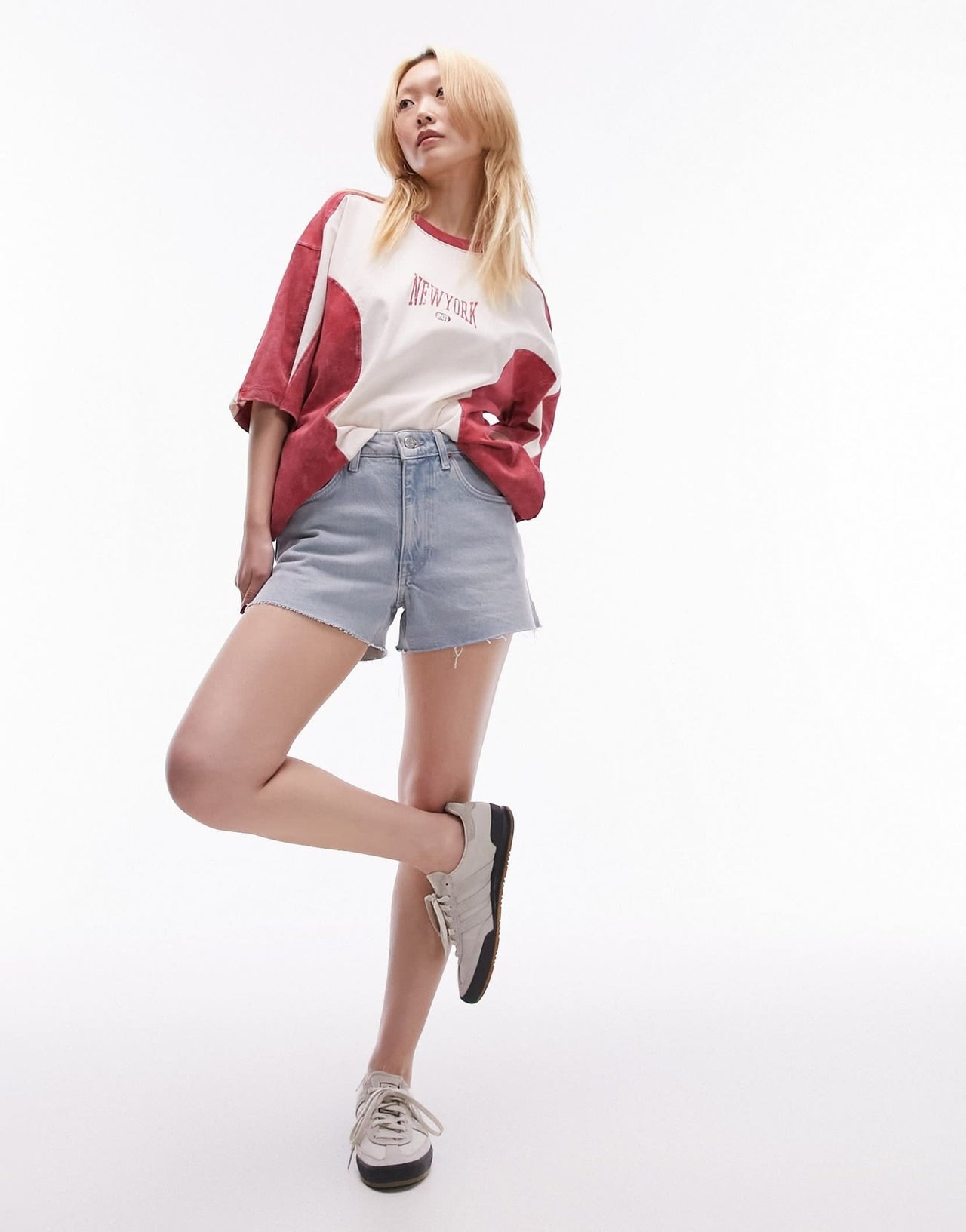 Topshop Petite comfort stretch denim short in bleach - ASOS Sample Sale EU Store