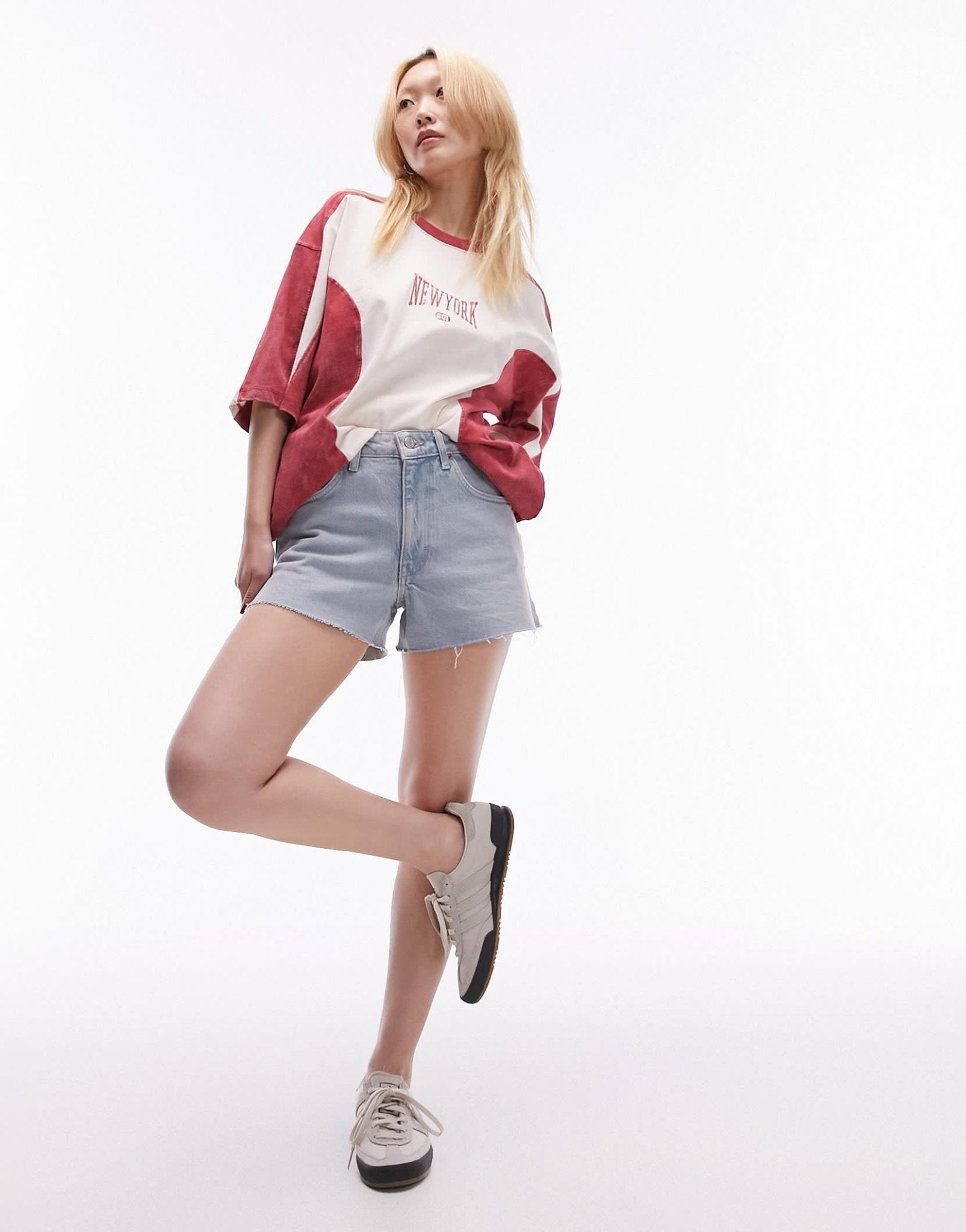 Topshop Petite comfort stretch denim short in bleach - ASOS Sample Sale EU Store