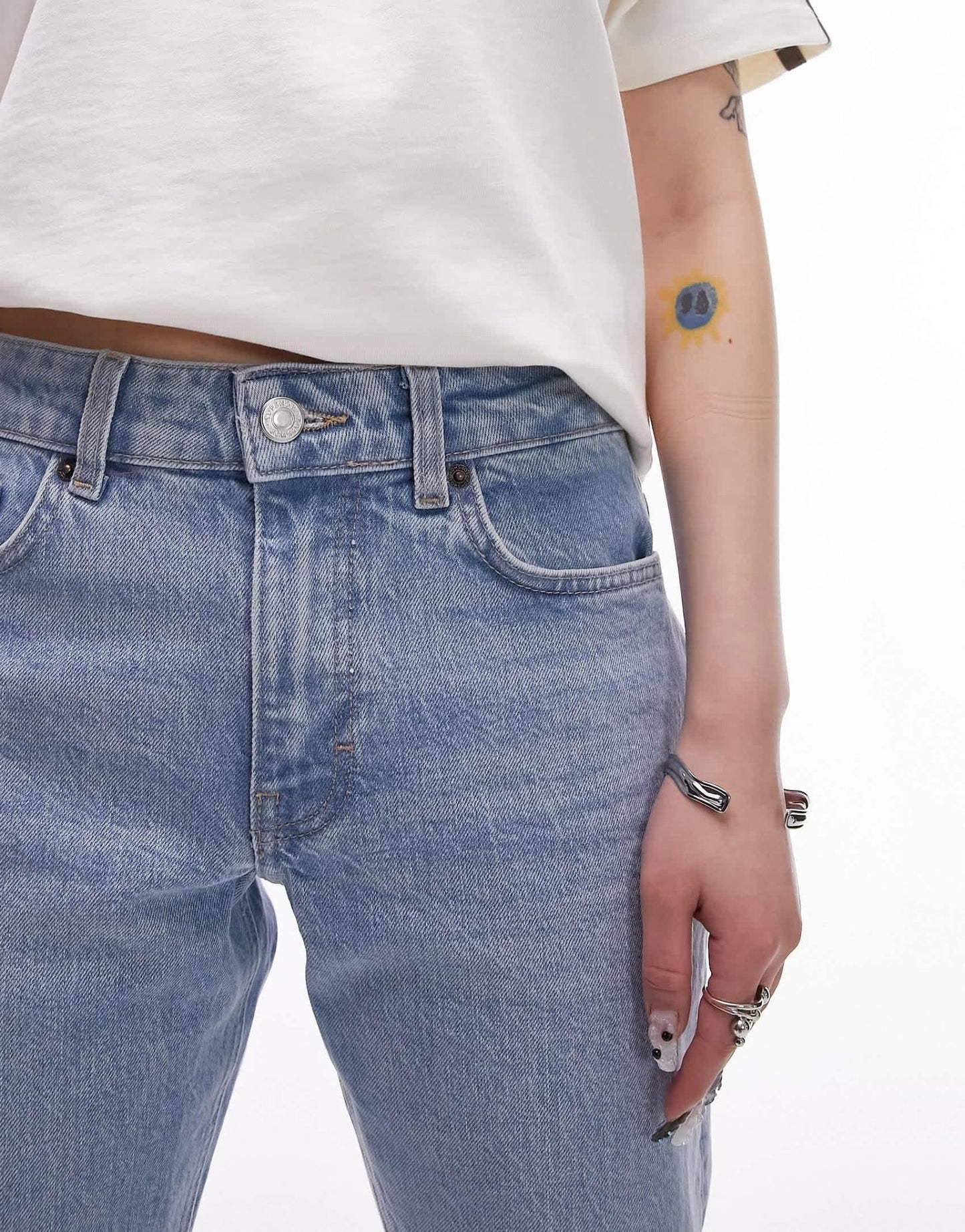 Topshop Petite mid rise straight cropped jean in bleach - ASOS Sample Sale EU Store