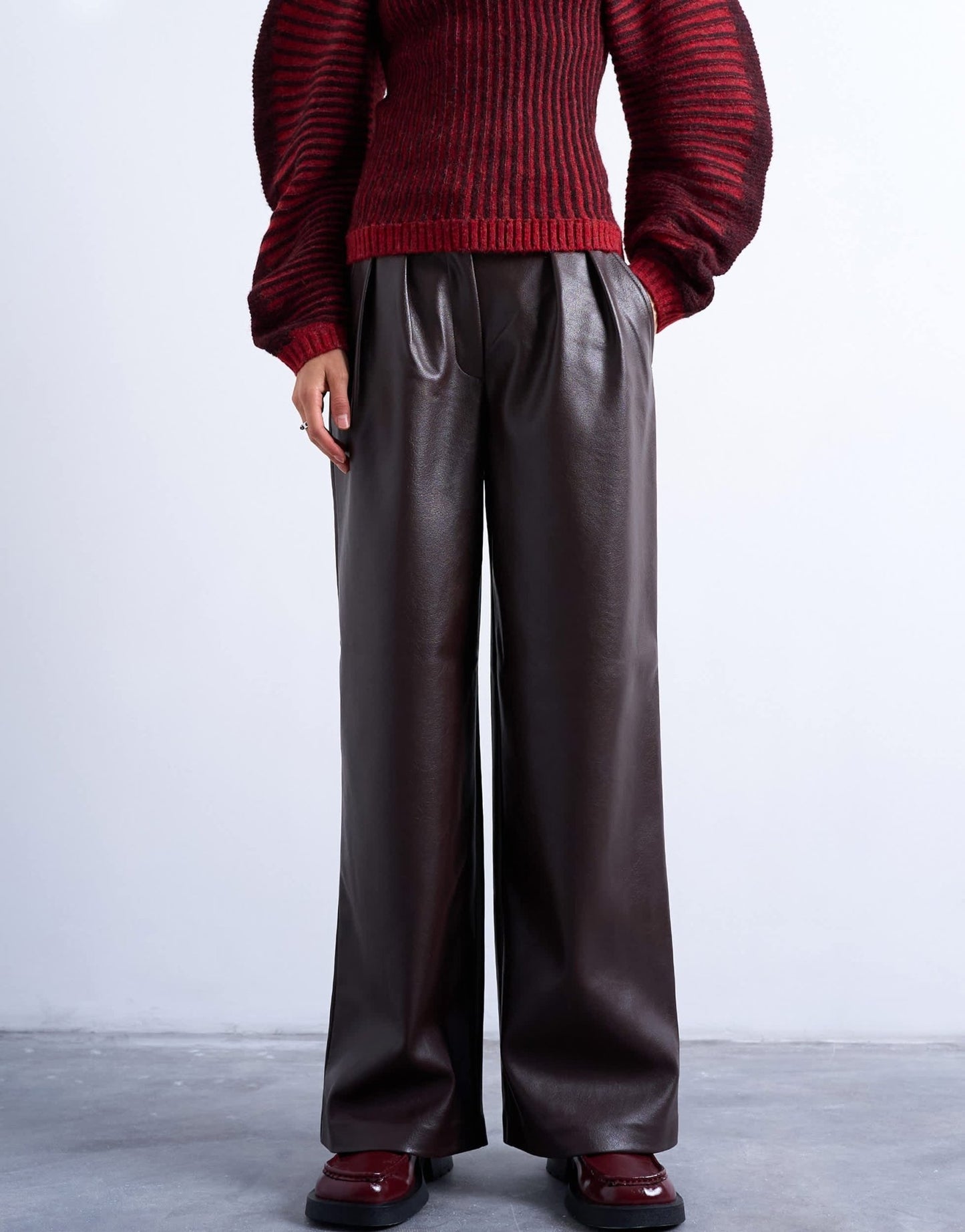 Topshop pleated tailored style wide leg faux leather trouser in burgundy - ASOS Sample Sale EU Store