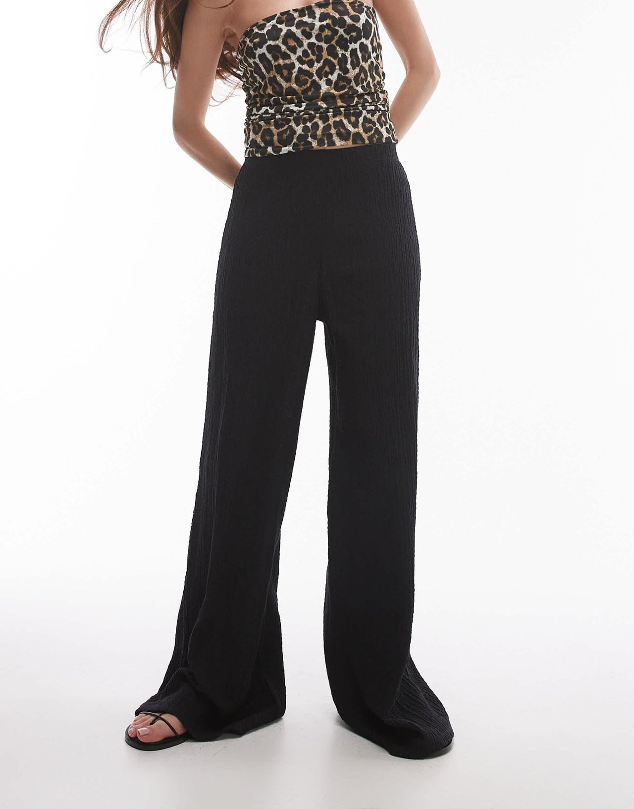 Topshop textured beachy wide leg trousers in black - ASOS Sample Sale EU Store