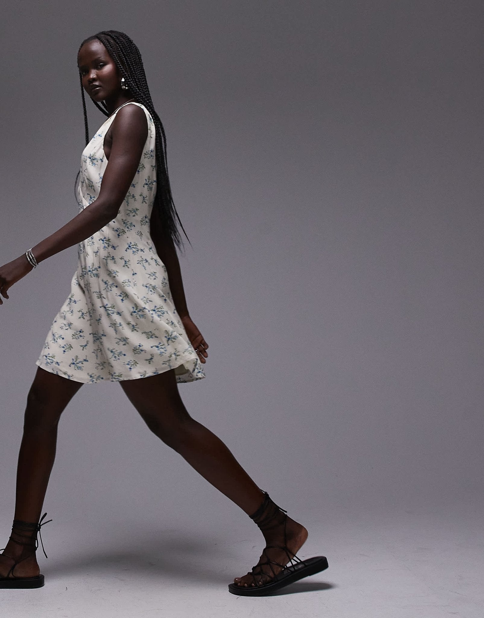 Topshop v neck mini dress in ivory floral print - ASOS Sample Sale EU Store