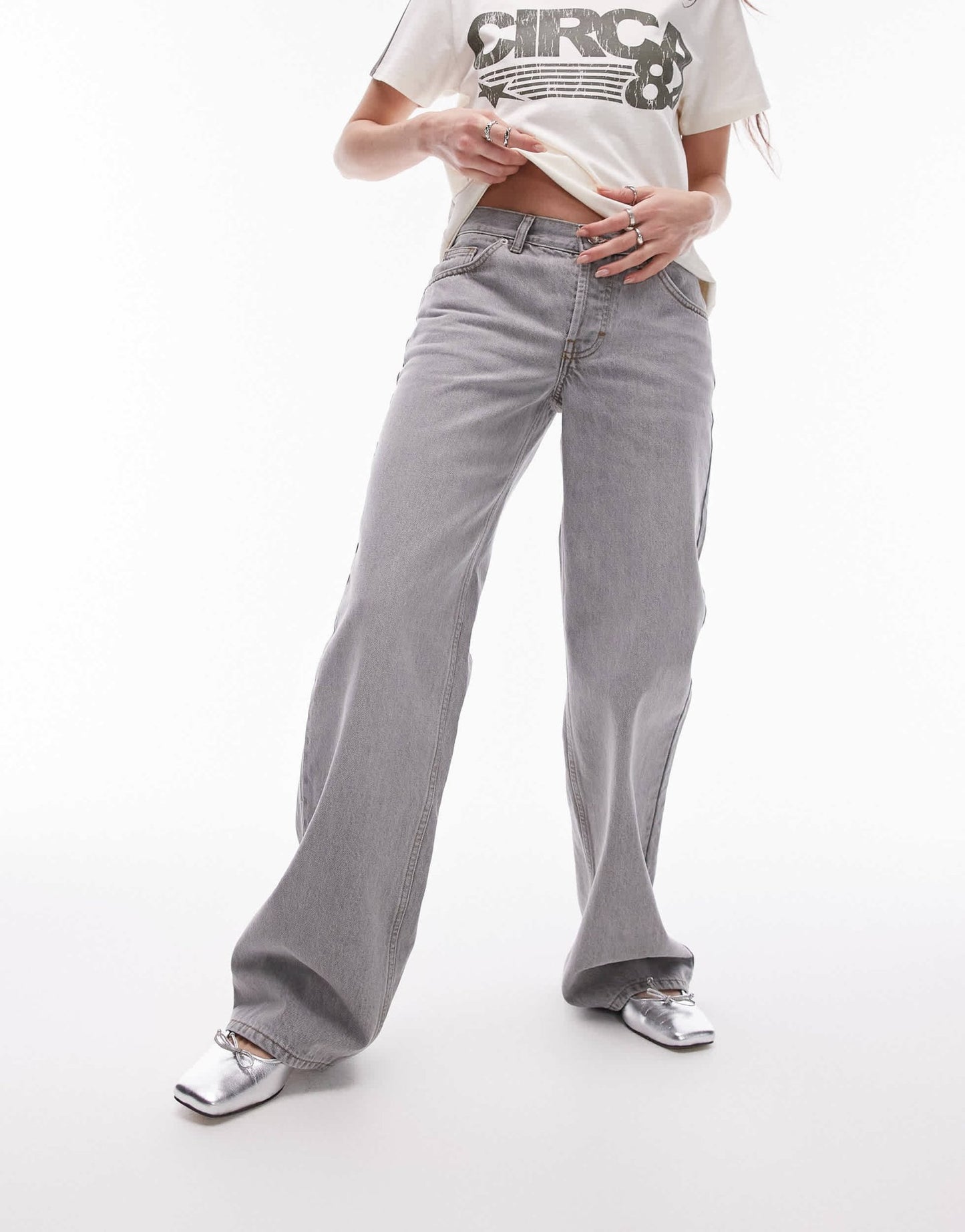 Topshp Ember low rise straight leg jean in pale grey - ASOS Sample Sale EU Store