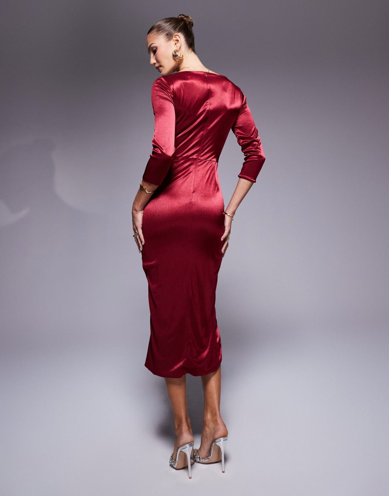 True Violet long sleeve ruched slinky midi dress in burgundy - ASOS Sample Sale EU Store