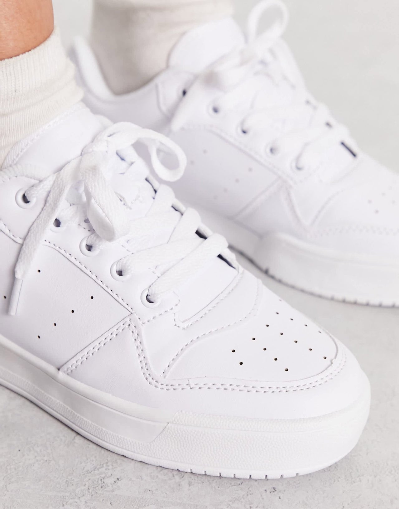 Truffle Collection chunky flatform trainers in white - ASOS Sample Sale EU Store