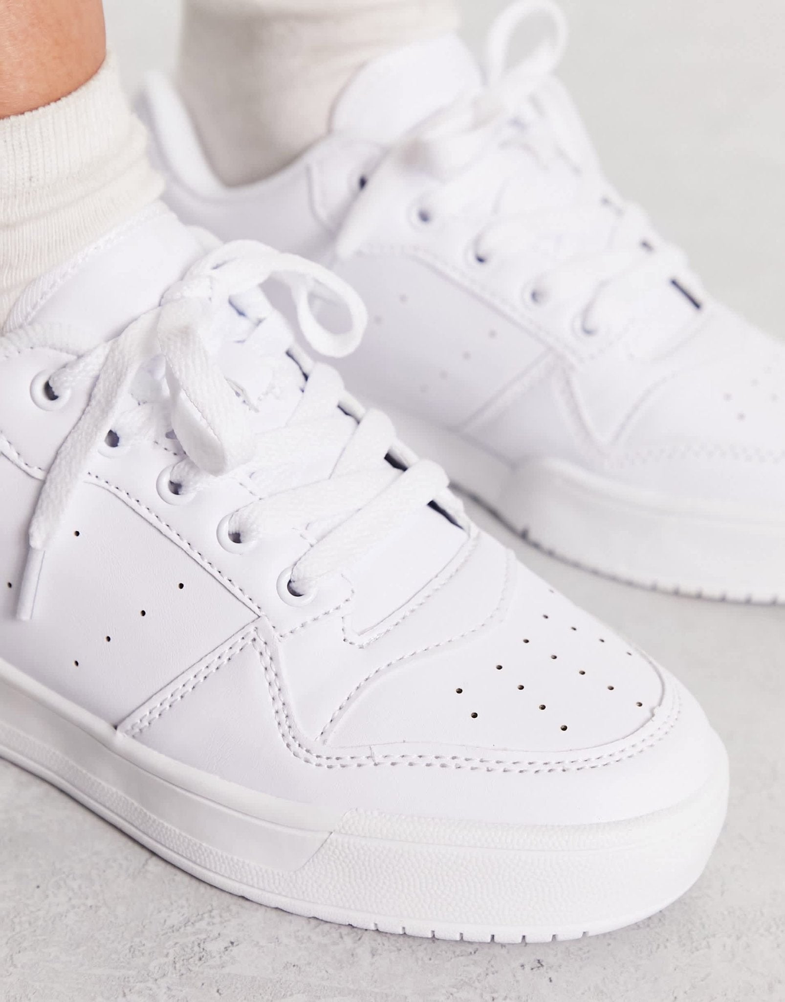 Truffle Collection chunky flatform trainers in white - ASOS Sample Sale EU Store