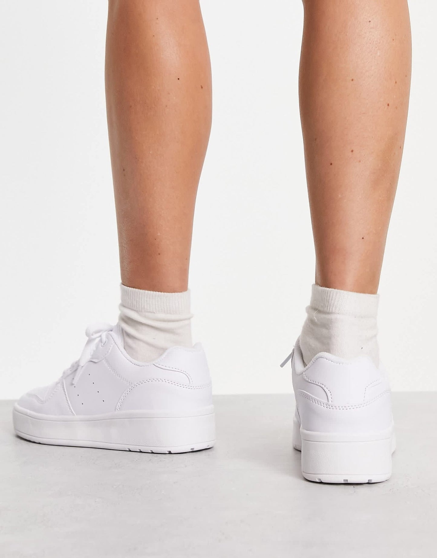 Truffle Collection chunky flatform trainers in white - ASOS Sample Sale EU Store
