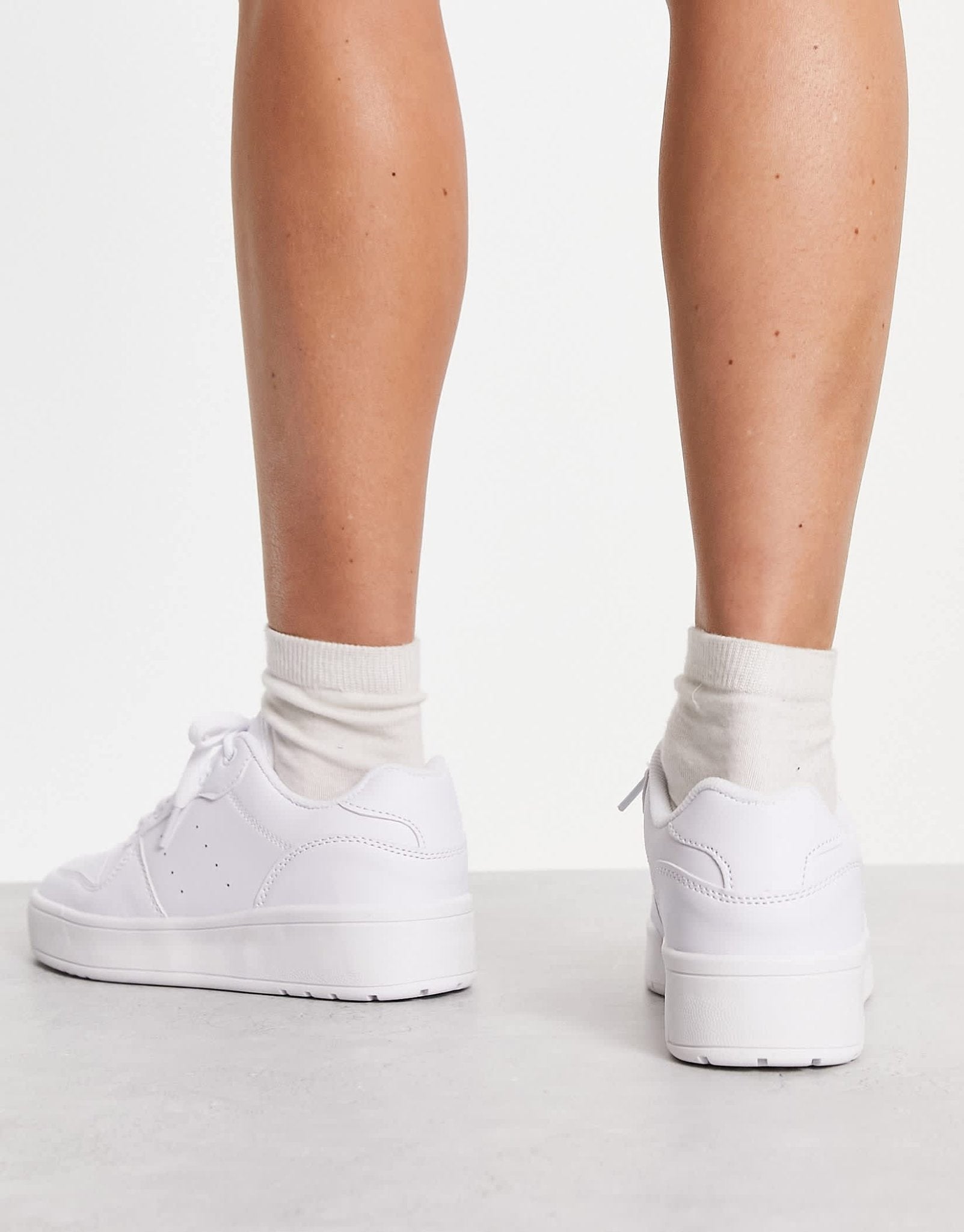 Truffle Collection chunky flatform trainers in white - ASOS Sample Sale EU Store