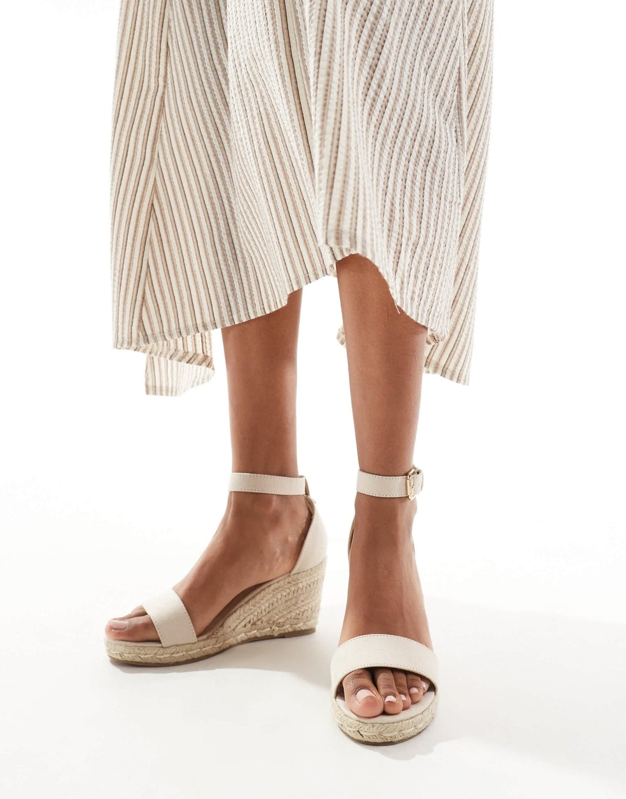 Truffle Collection jute wedge heeled espadrilles in beige - ASOS Sample Sale EU Store