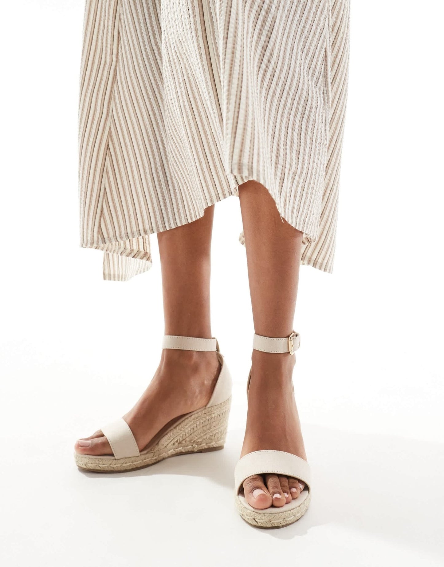 Truffle Collection jute wedge heeled espadrilles in beige - ASOS Sample Sale EU Store