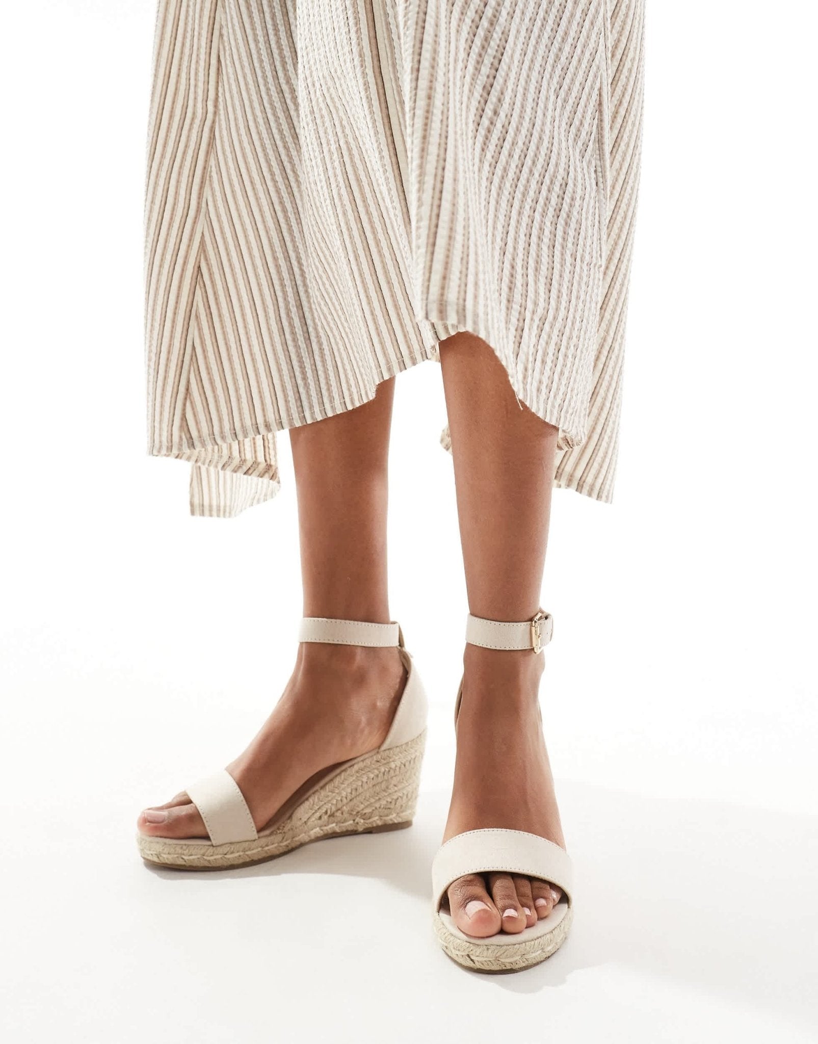Truffle Collection jute wedge heeled espadrilles in beige - ASOS Sample Sale EU Store