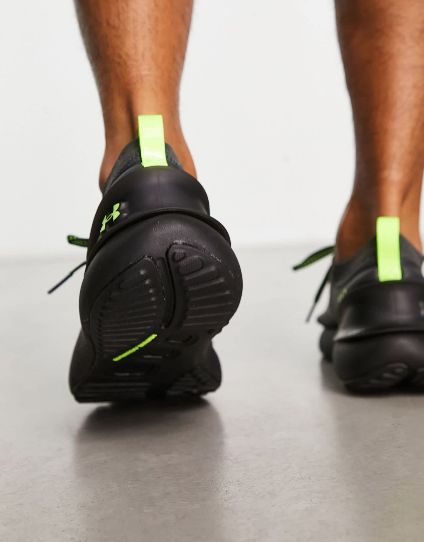 Under Armour HOVR Phantom 3 Storm trainers in black - ASOS Sample Sale EU Store