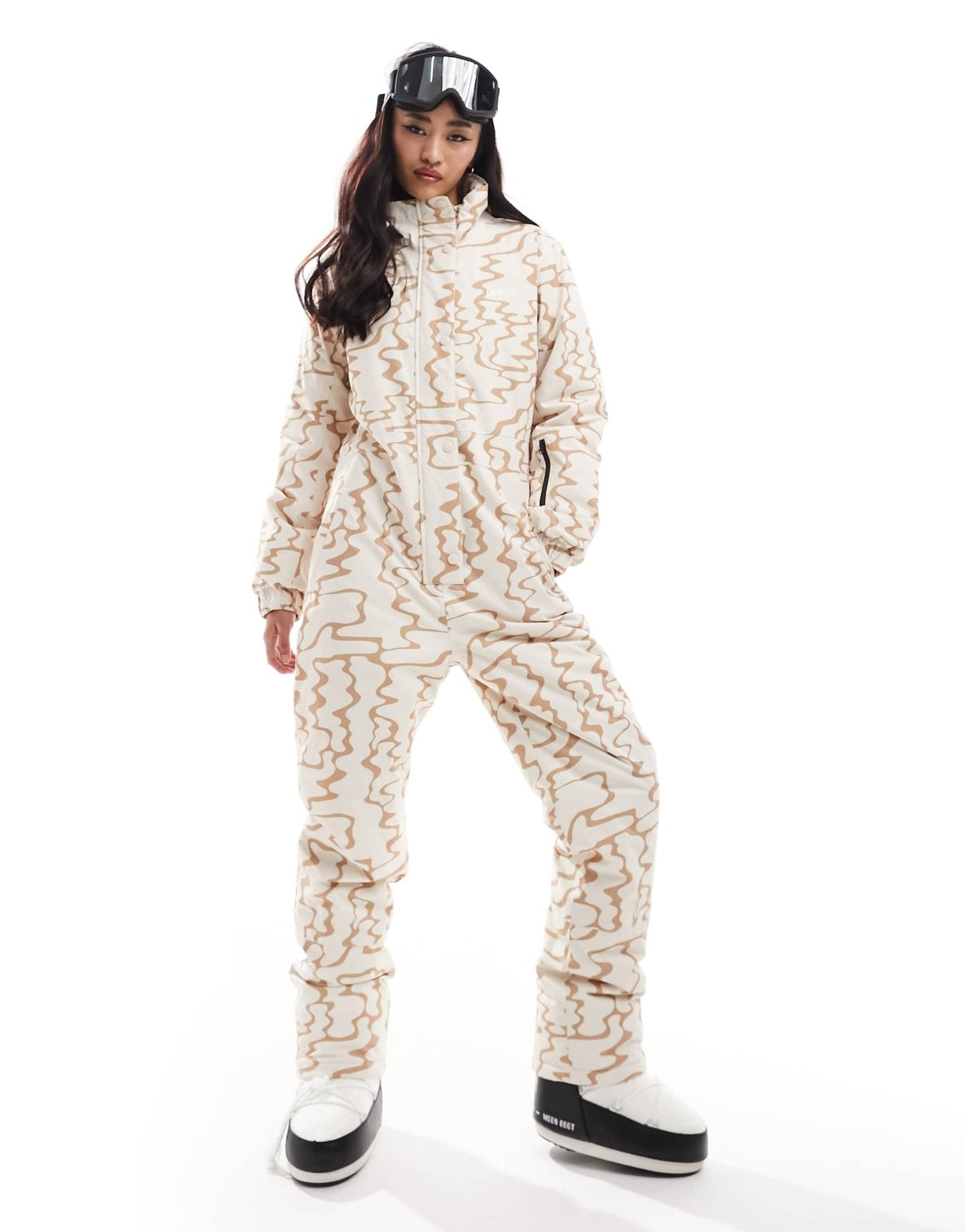 Urban Threads Ski suit in beige with abstract print - ASOS Sample Sale EU Store