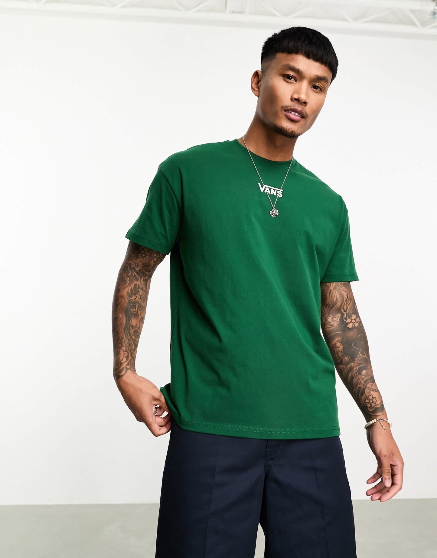 Vans central logo oversize t-shirt in green - ASOS Sample Sale EU Store