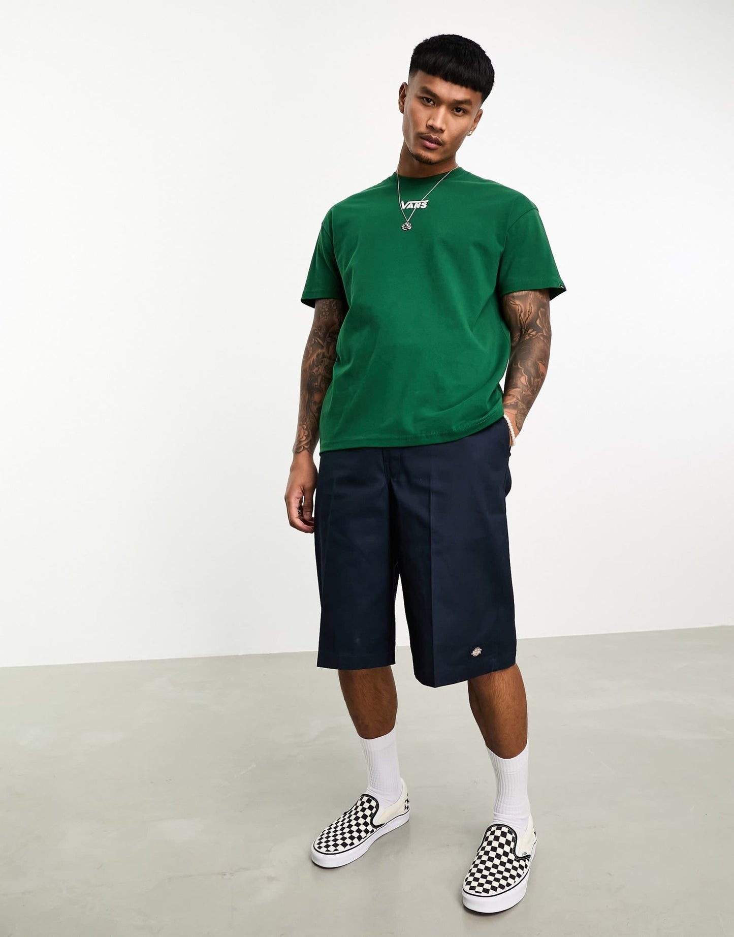 Vans central logo oversize t-shirt in green - ASOS Sample Sale EU Store