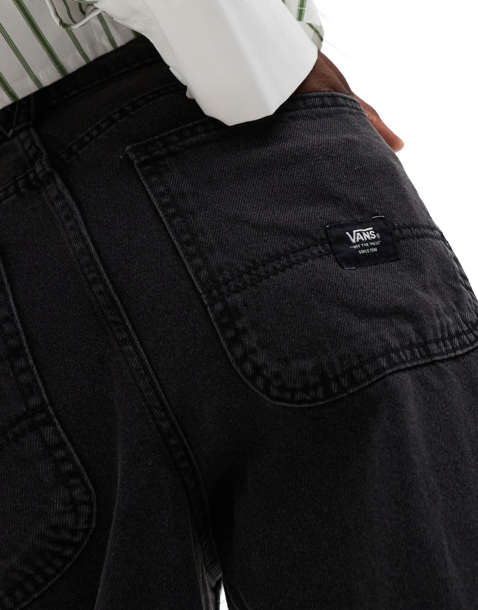 Vans curbside baggy trousers in black - ASOS Sample Sale EU Store