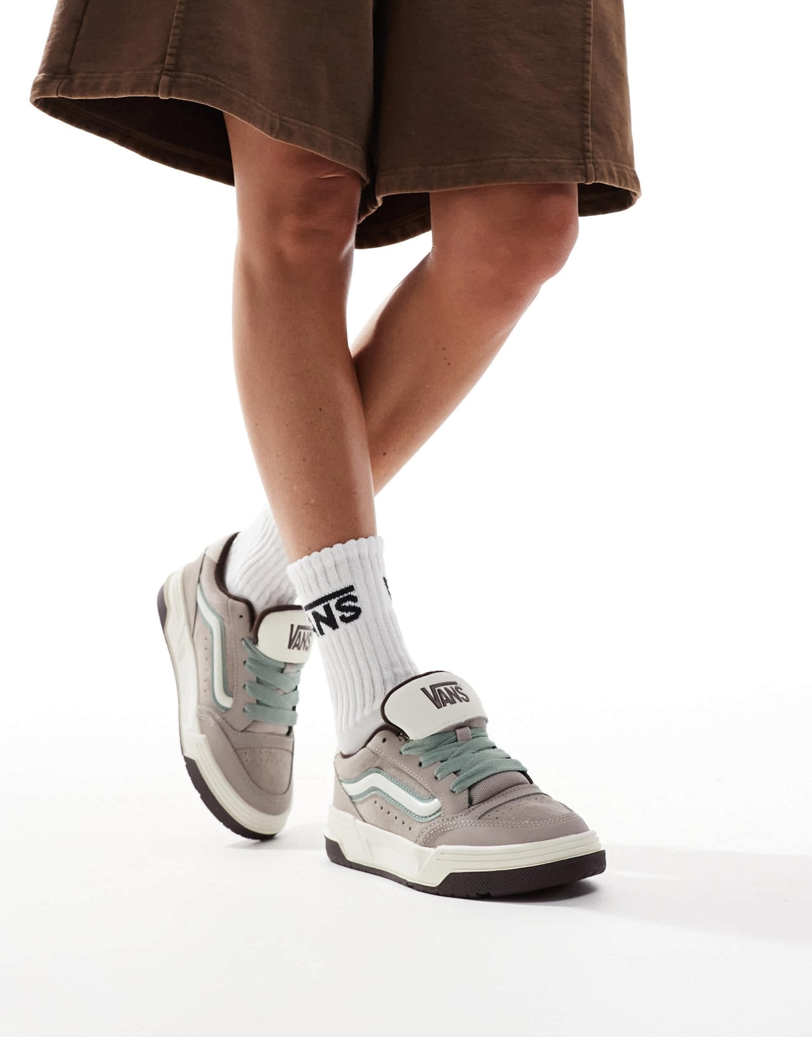 Vans hylane chunky suede trainers in light grey multi - ASOS Sample Sale EU Store