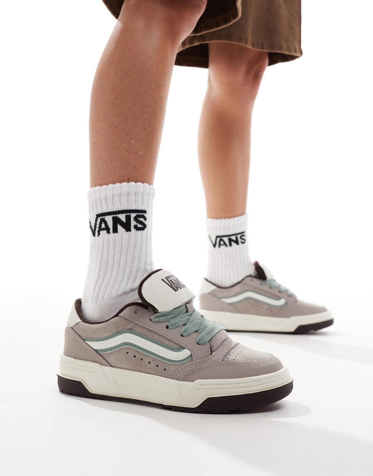 Vans hylane chunky suede trainers in light grey multi - ASOS Sample Sale EU Store