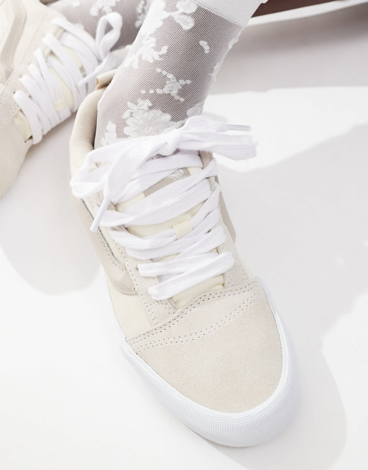Vans knu skool chunky trainers in off white multi - ASOS Sample Sale EU Store
