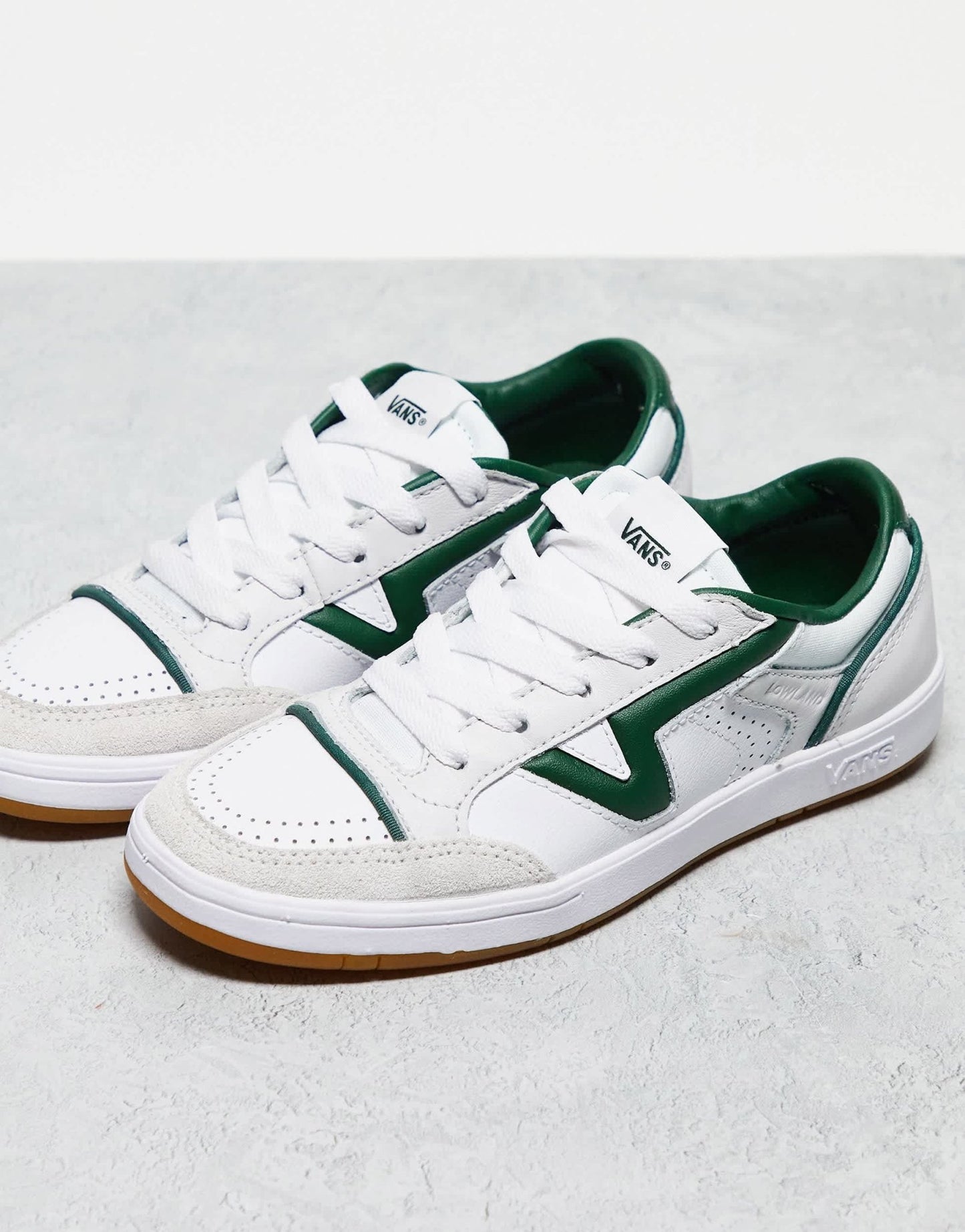 Vans Lowland trainers in white and green with gum sole - ASOS Sample Sale EU Store