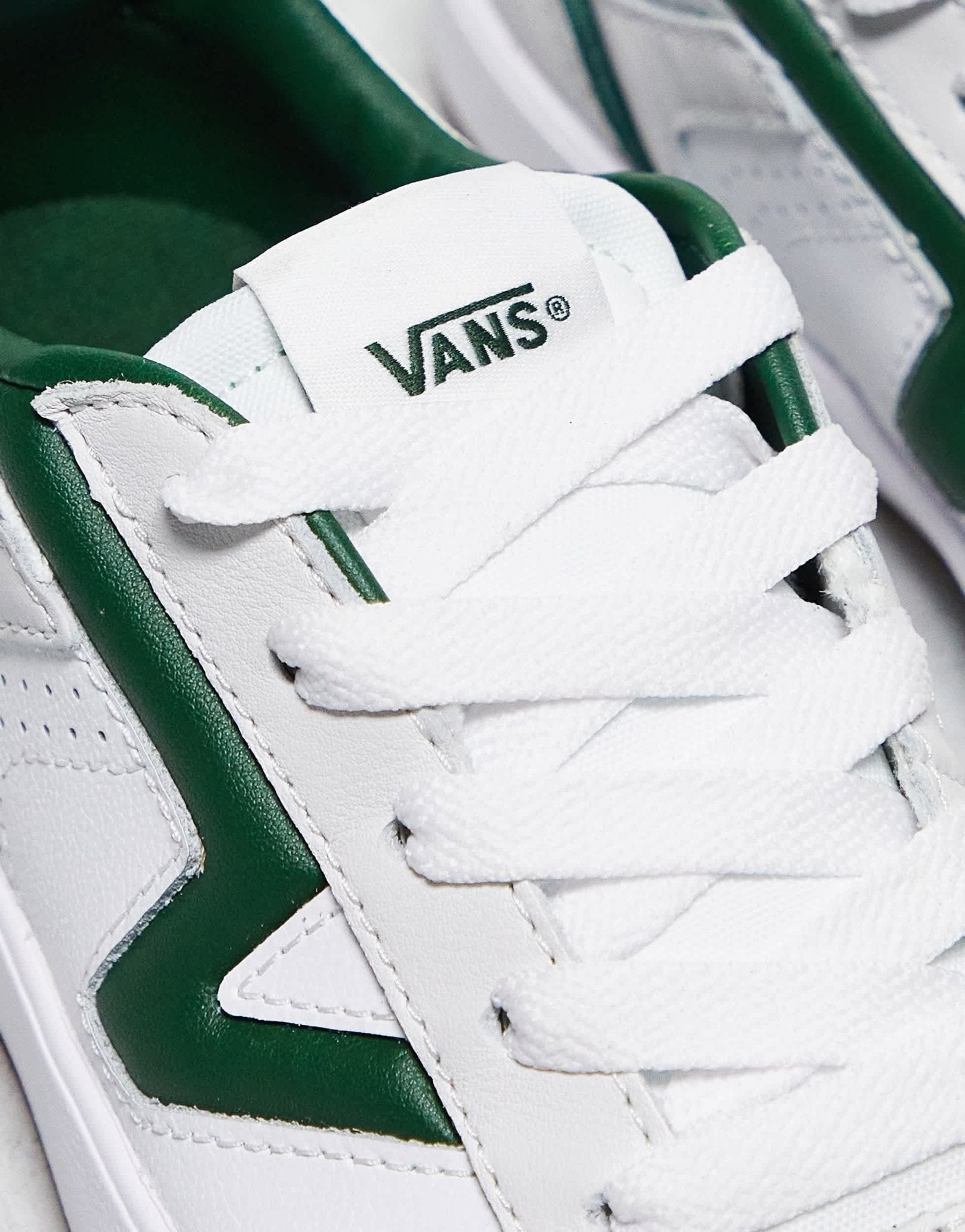 Vans Lowland trainers in white and green with gum sole - ASOS Sample Sale EU Store