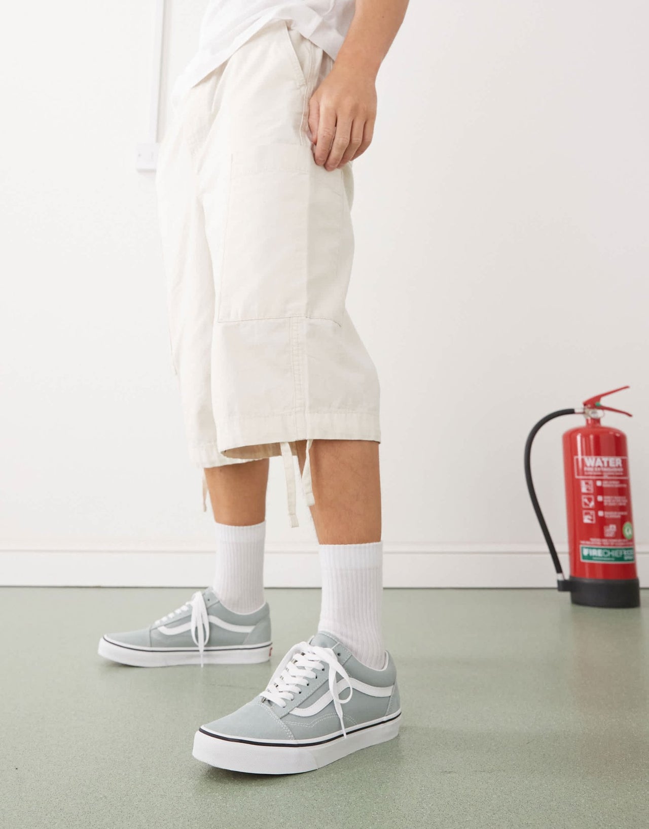 Vans Old Skool colour theory trainers in light grey - ASOS Sample Sale EU Store
