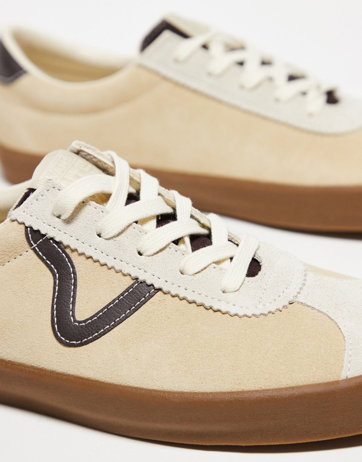 Vans Sport Low gum sole trainers in light tan - ASOS Sample Sale EU Store
