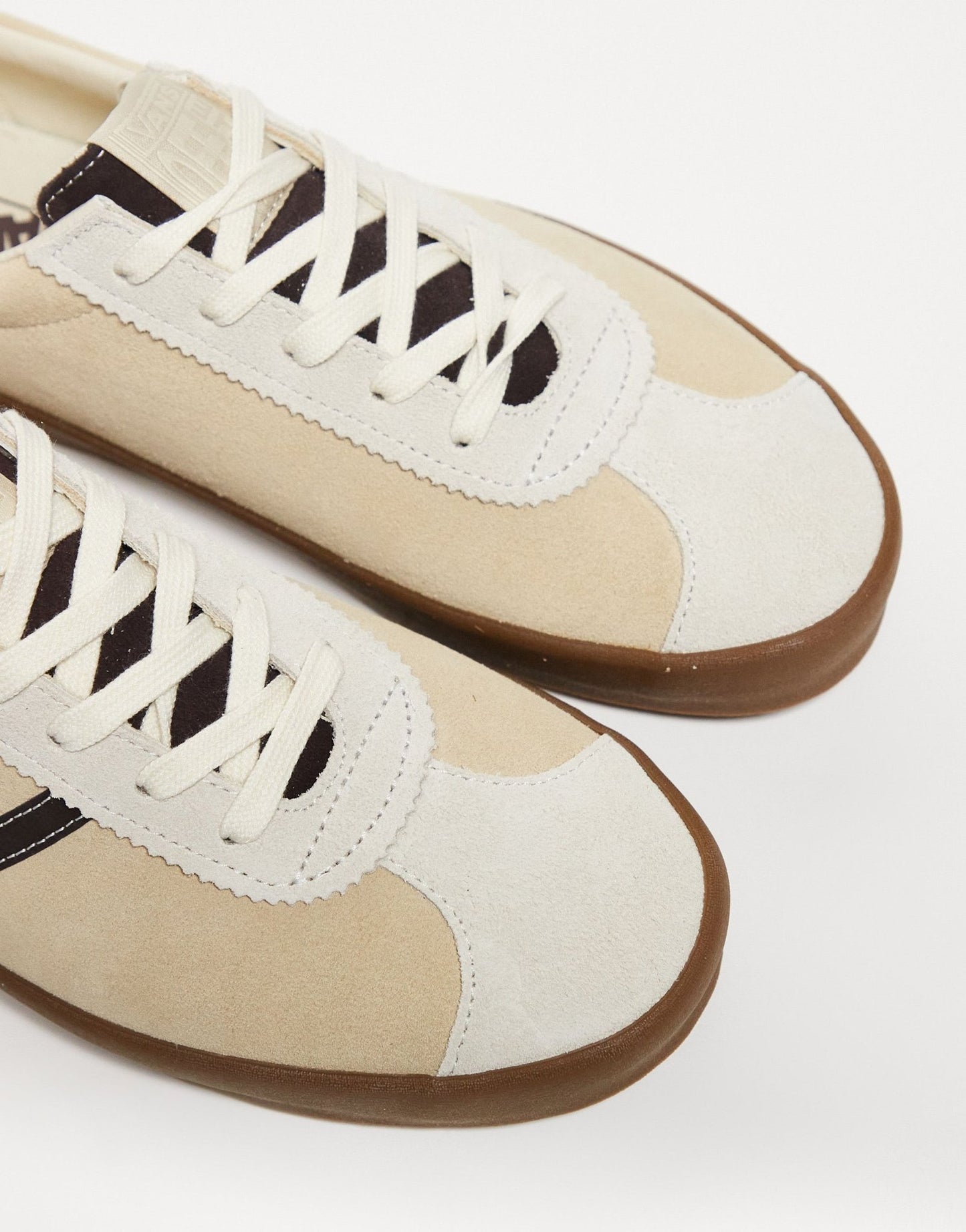 Vans Sport Low gum sole trainers in light tan - ASOS Sample Sale EU Store