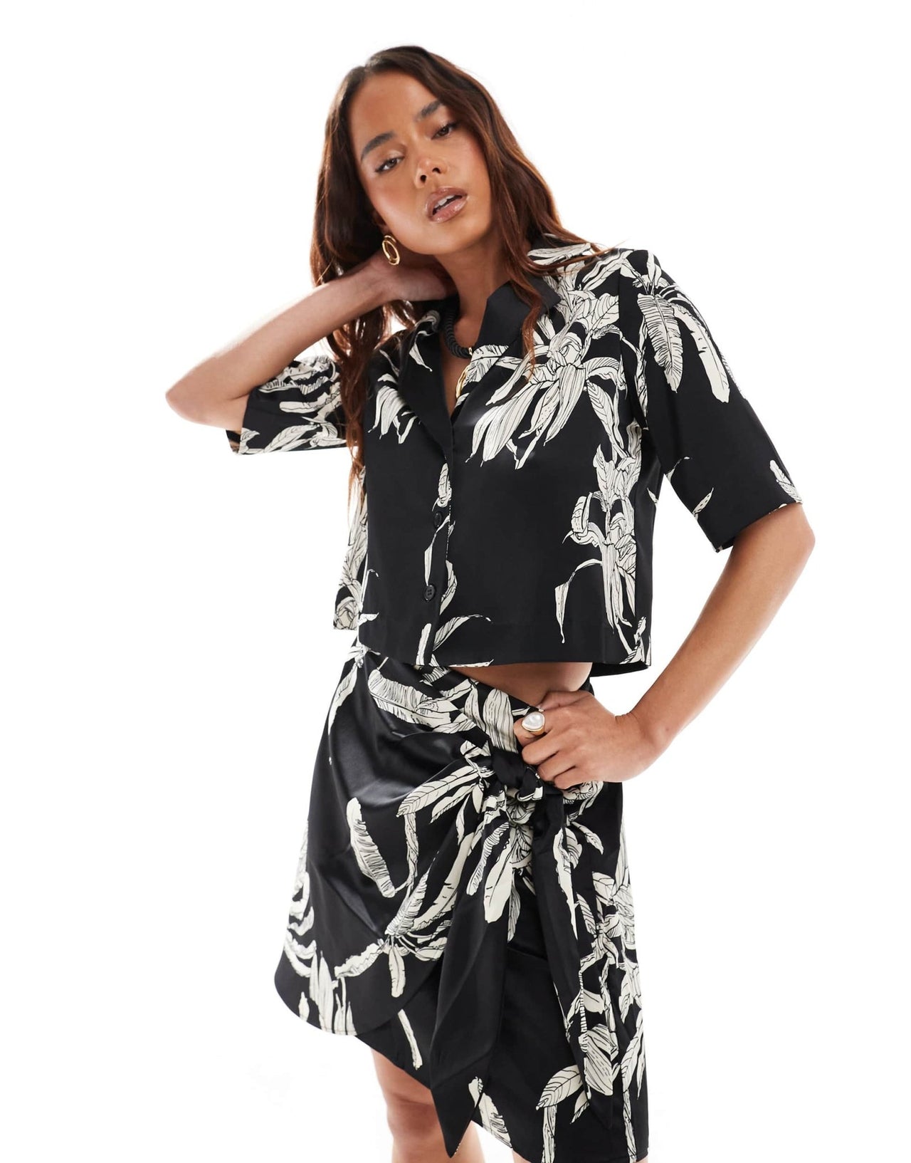 Vero Moda Aware boxy cropped shirt co - ord in palm print - ASOS Sample Sale EU Store