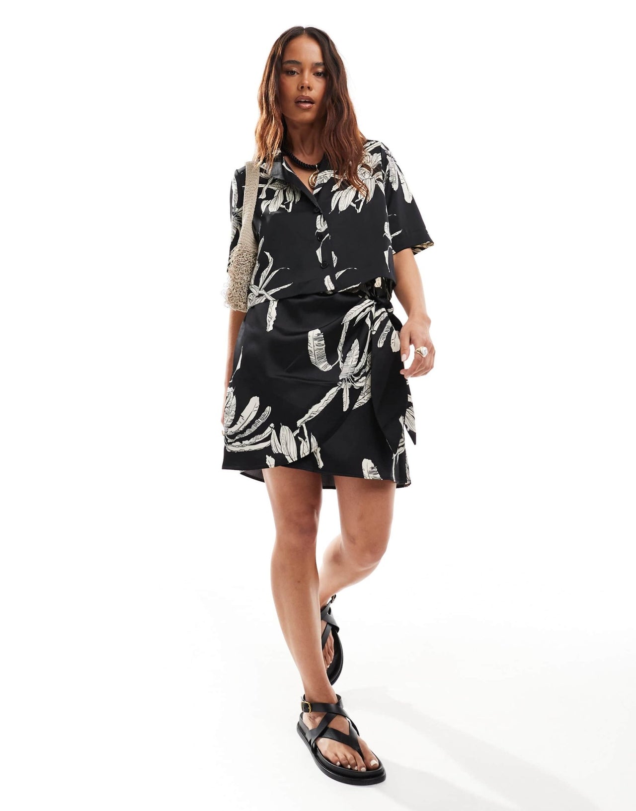 Vero Moda Aware boxy cropped shirt co - ord in palm print - ASOS Sample Sale EU Store