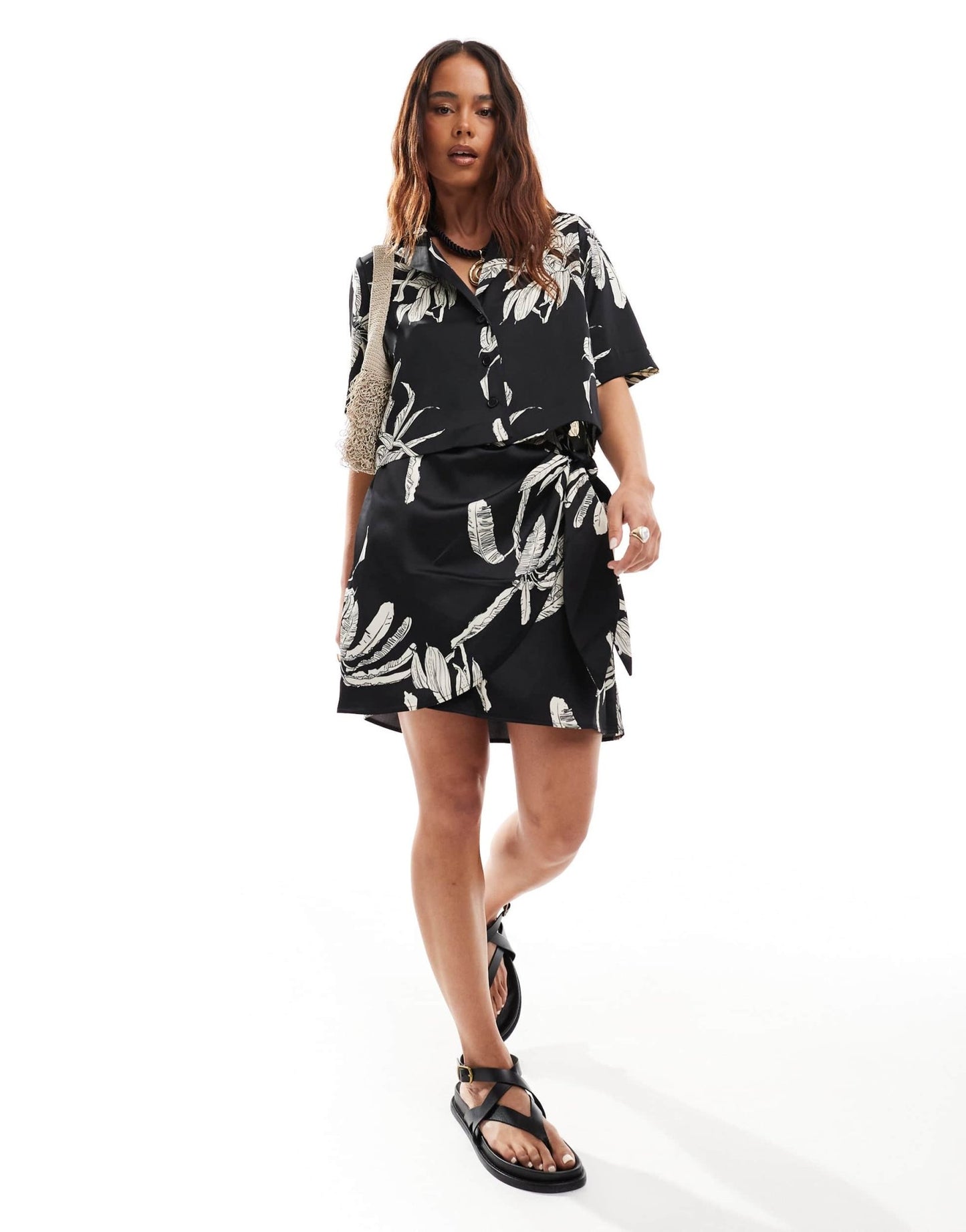 Vero Moda Aware boxy cropped shirt co - ord in palm print - ASOS Sample Sale EU Store