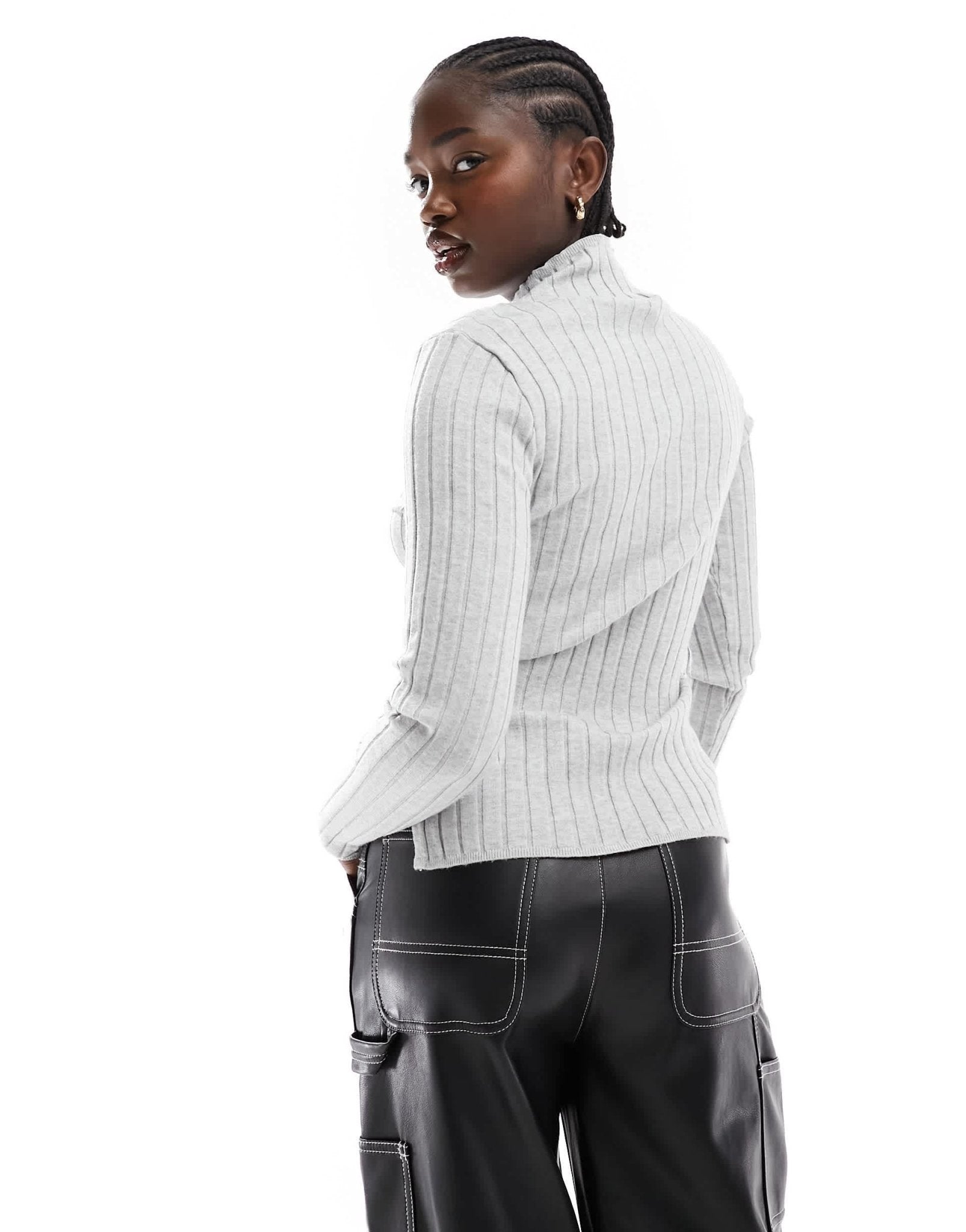 Vero Moda Aware high neck lightweight knitted top with ribbing in grey - ASOS Sample Sale EU Store