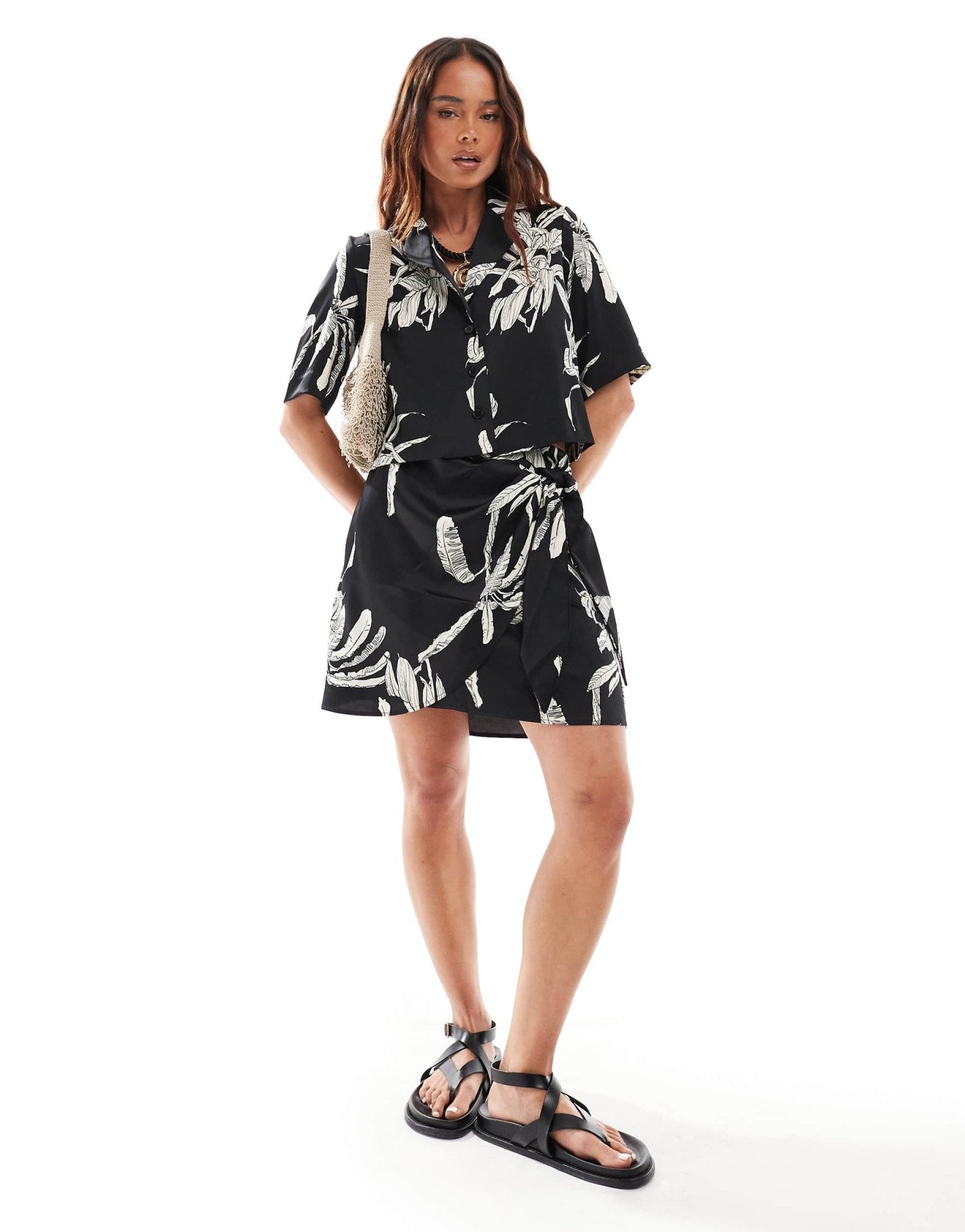 Vero Moda Aware wrap mini skirt co - ord in palm print - ASOS Sample Sale EU Store