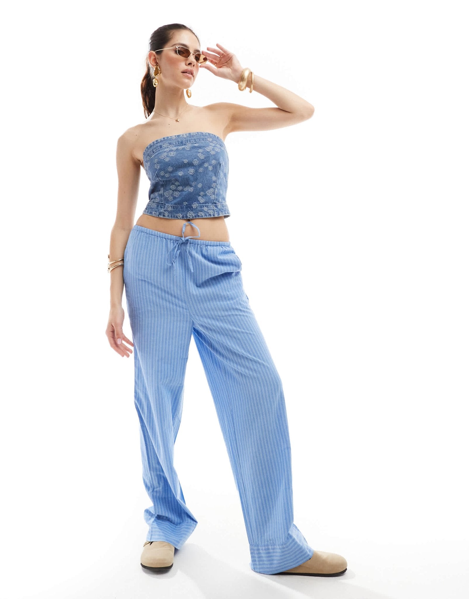 Vero Moda bandeau denim crop top in embroidered floral print - ASOS Sample Sale EU Store