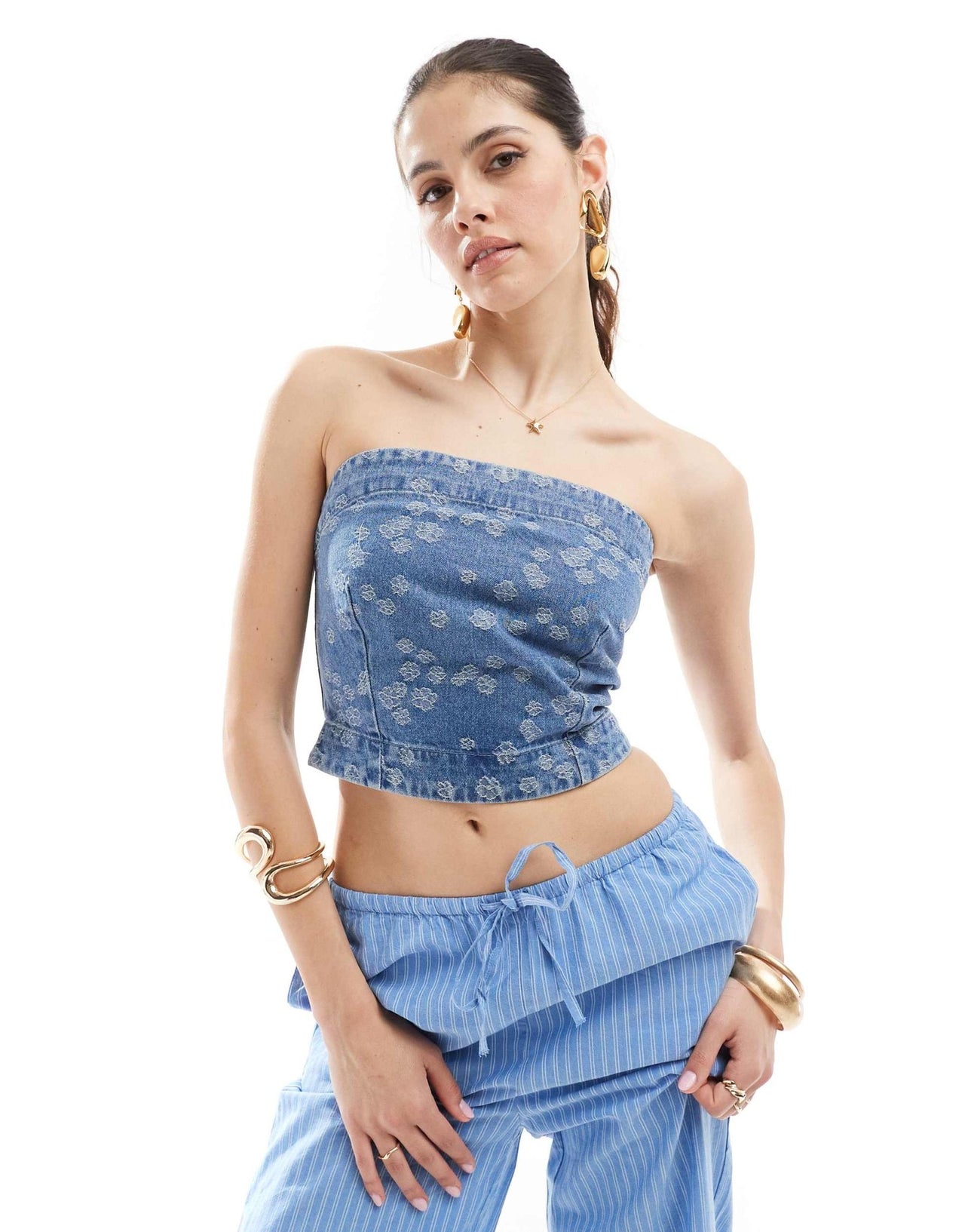 Vero Moda bandeau denim crop top in embroidered floral print - ASOS Sample Sale EU Store