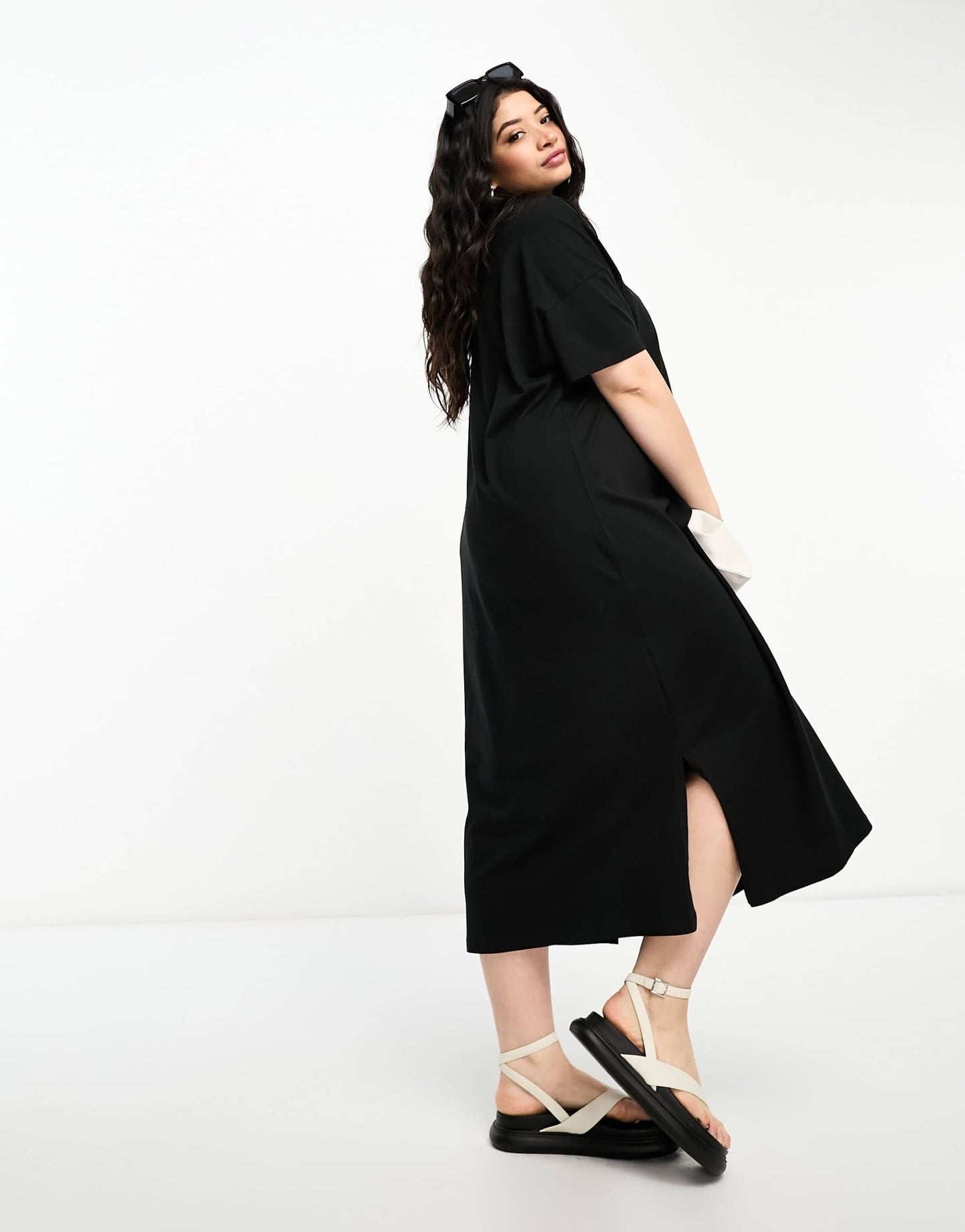 Vero Moda Curve oversized t-shirt maxi dress in black - ASOS Sample Sale EU Store