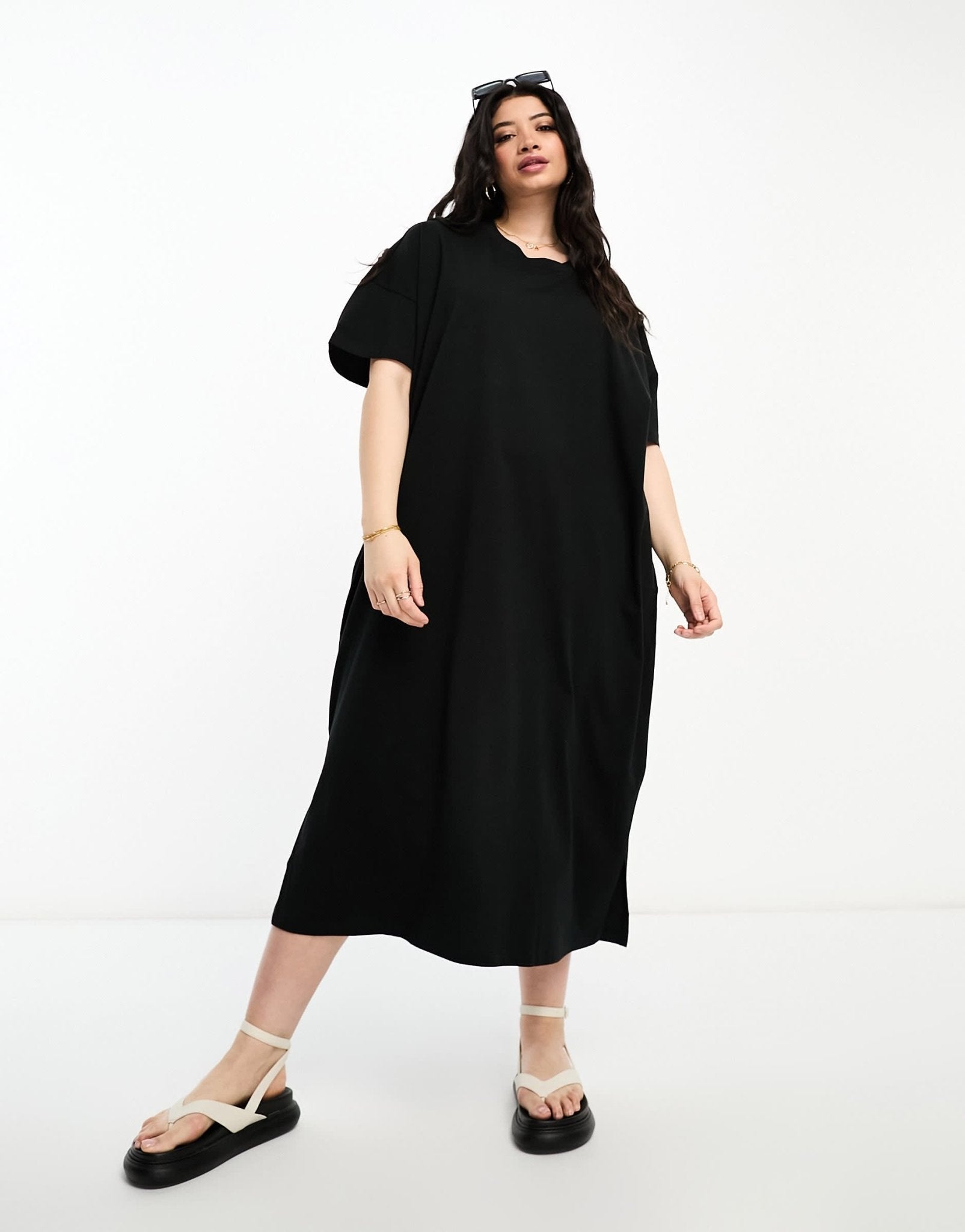 Vero Moda Curve oversized t-shirt maxi dress in black - ASOS Sample Sale EU Store