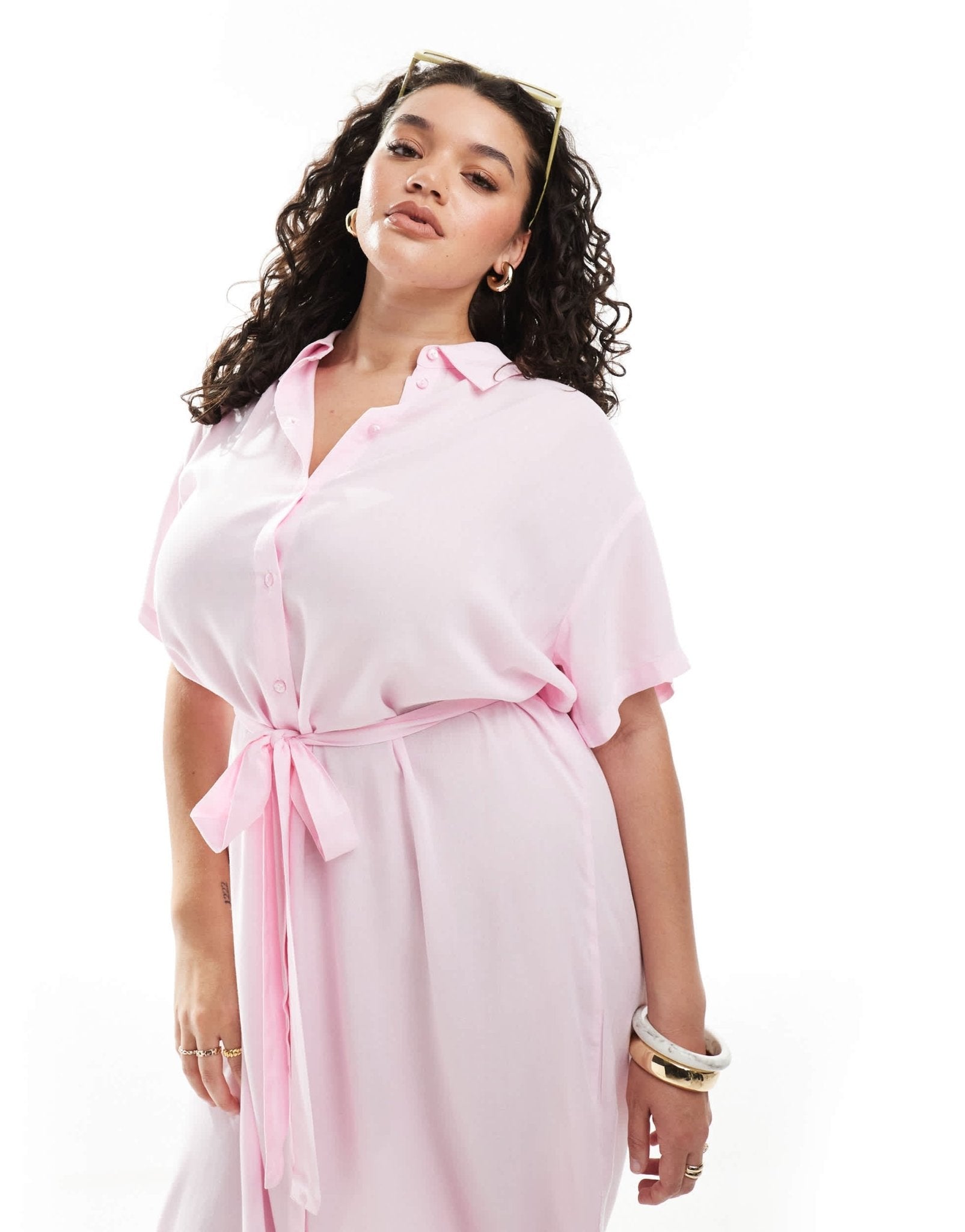 Vero Moda Curve shirt midi dress with tie belt in pink - ASOS Sample Sale EU Store