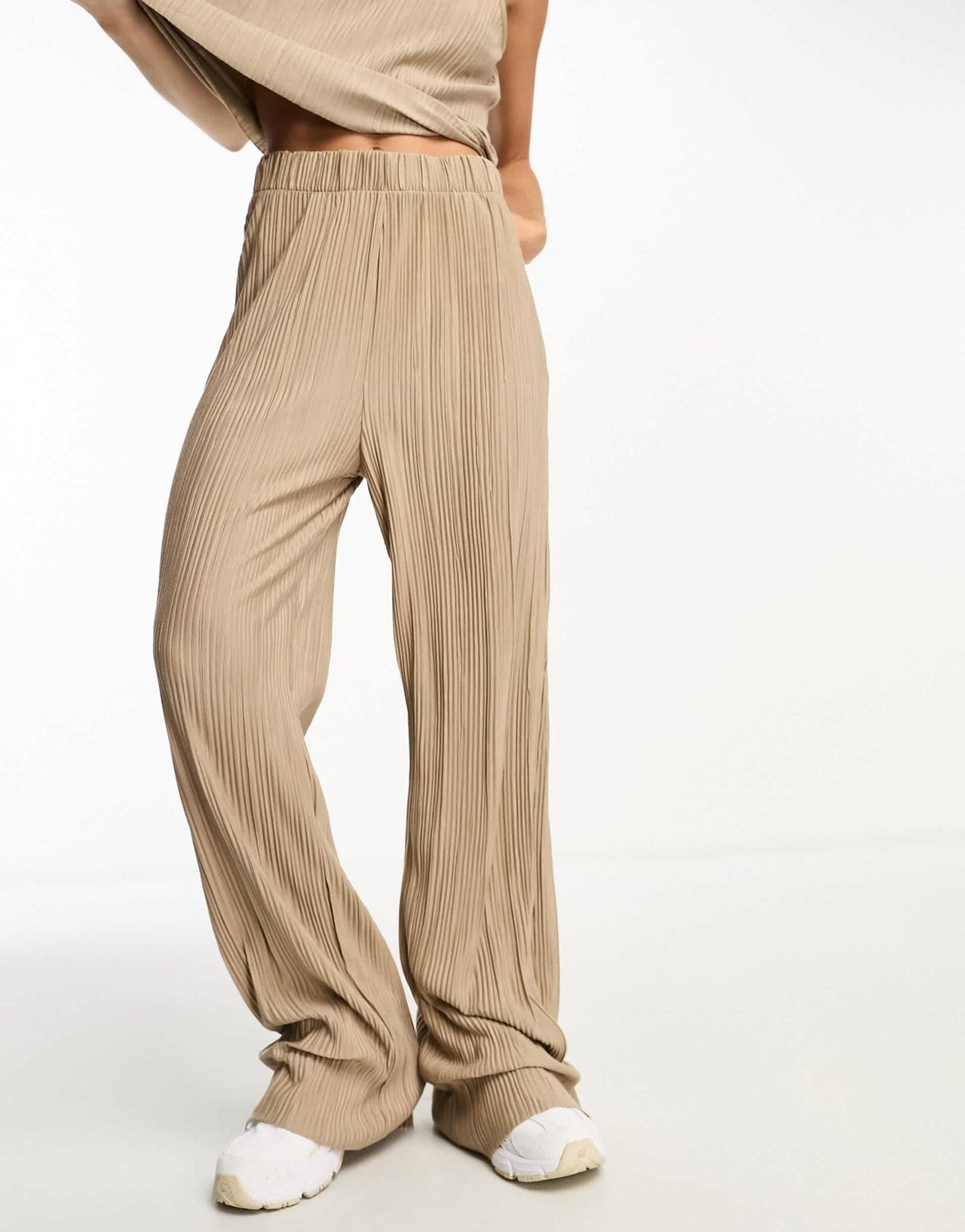 Vero Moda plisse trouser co - ord in stone - ASOS Sample Sale EU Store