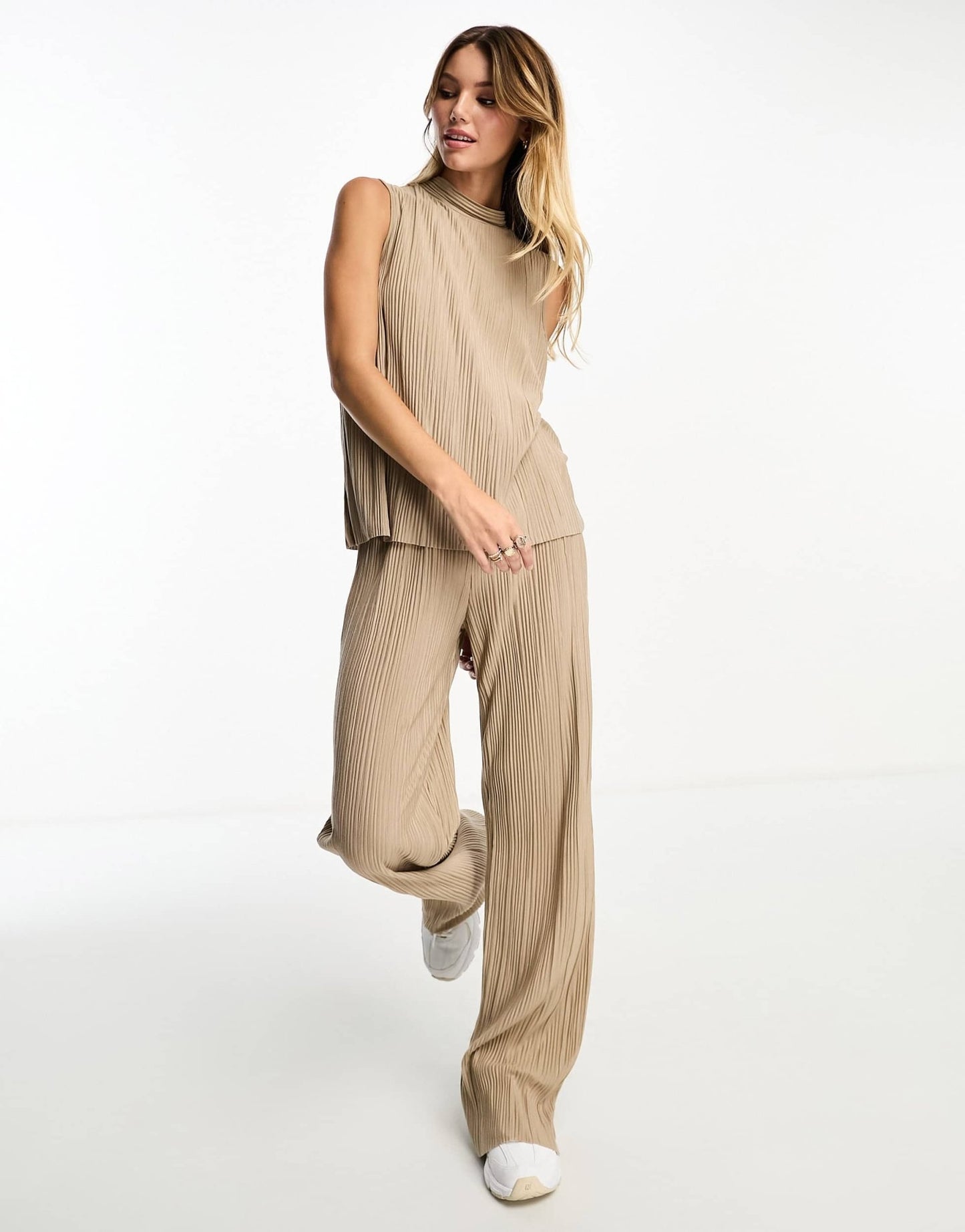 Vero Moda plisse trouser co - ord in stone - ASOS Sample Sale EU Store