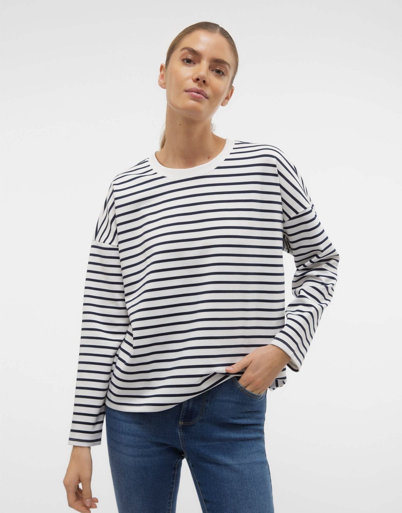 Vero Moda raglan jersey top with long sleeves in navy stripe - ASOS Sample Sale EU Store