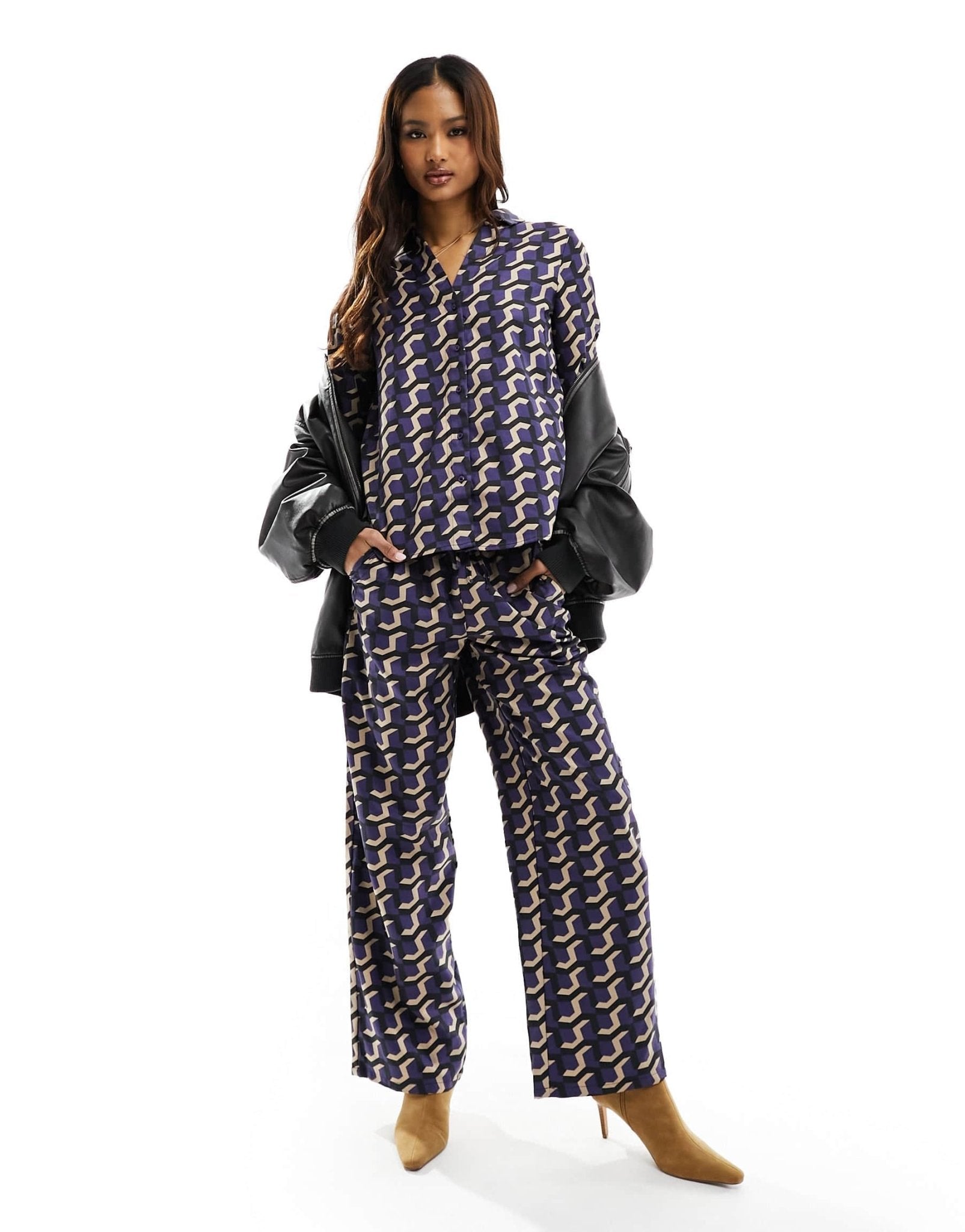 Vero Moda satin trouser co - ord in geo print - ASOS Sample Sale EU Store