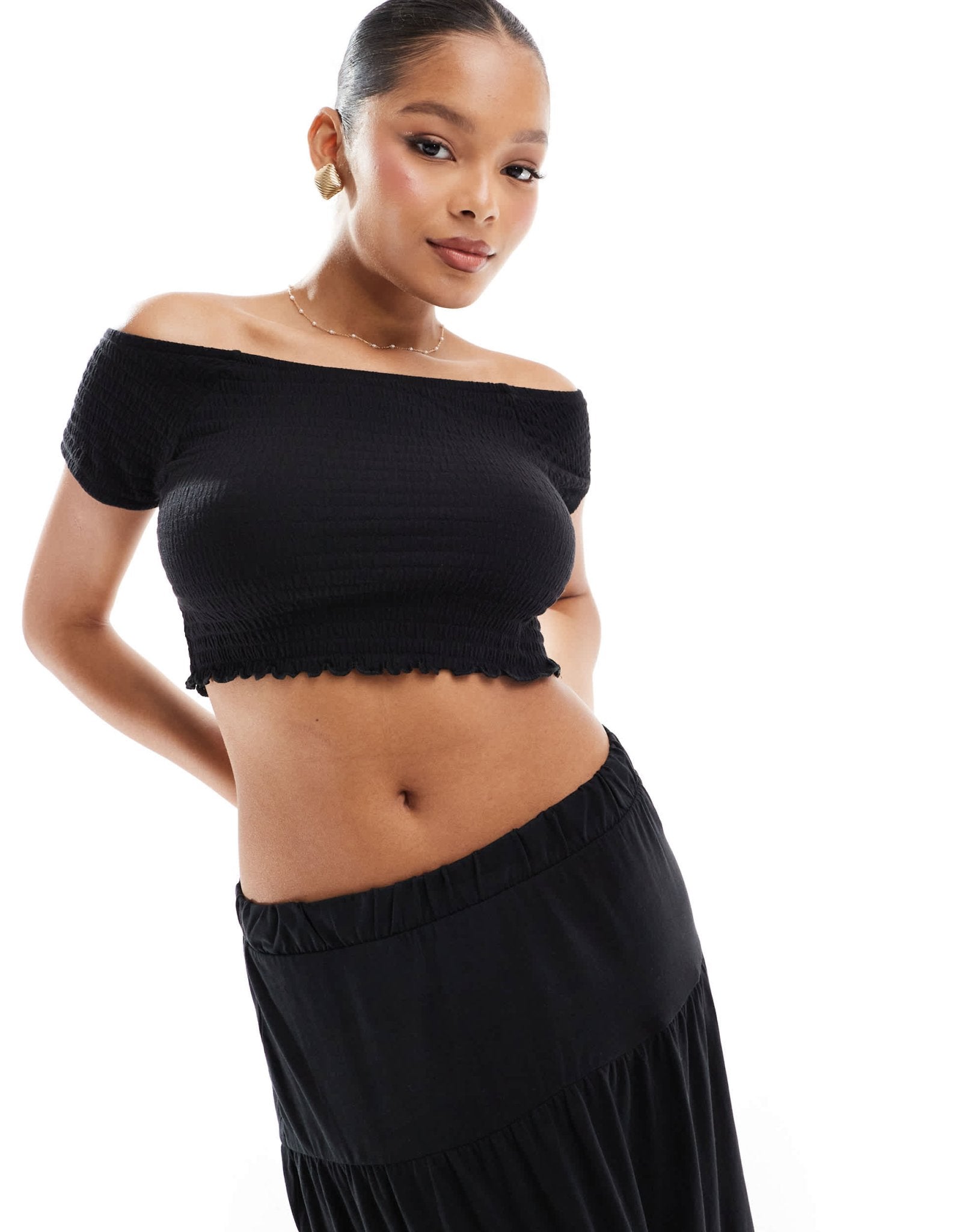Vero Moda shirred lettuce edge cropped top co - ord in black - ASOS Sample Sale EU Store