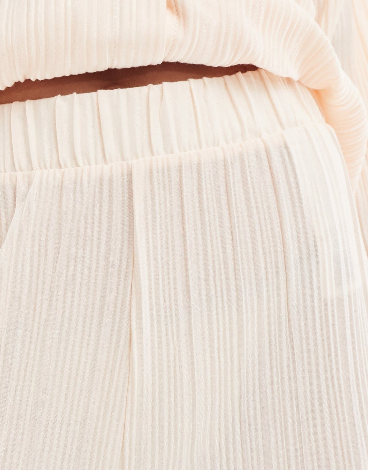 Vero Moda wide leg plisse trouser co - ord in warm ecru - ASOS Sample Sale EU Store