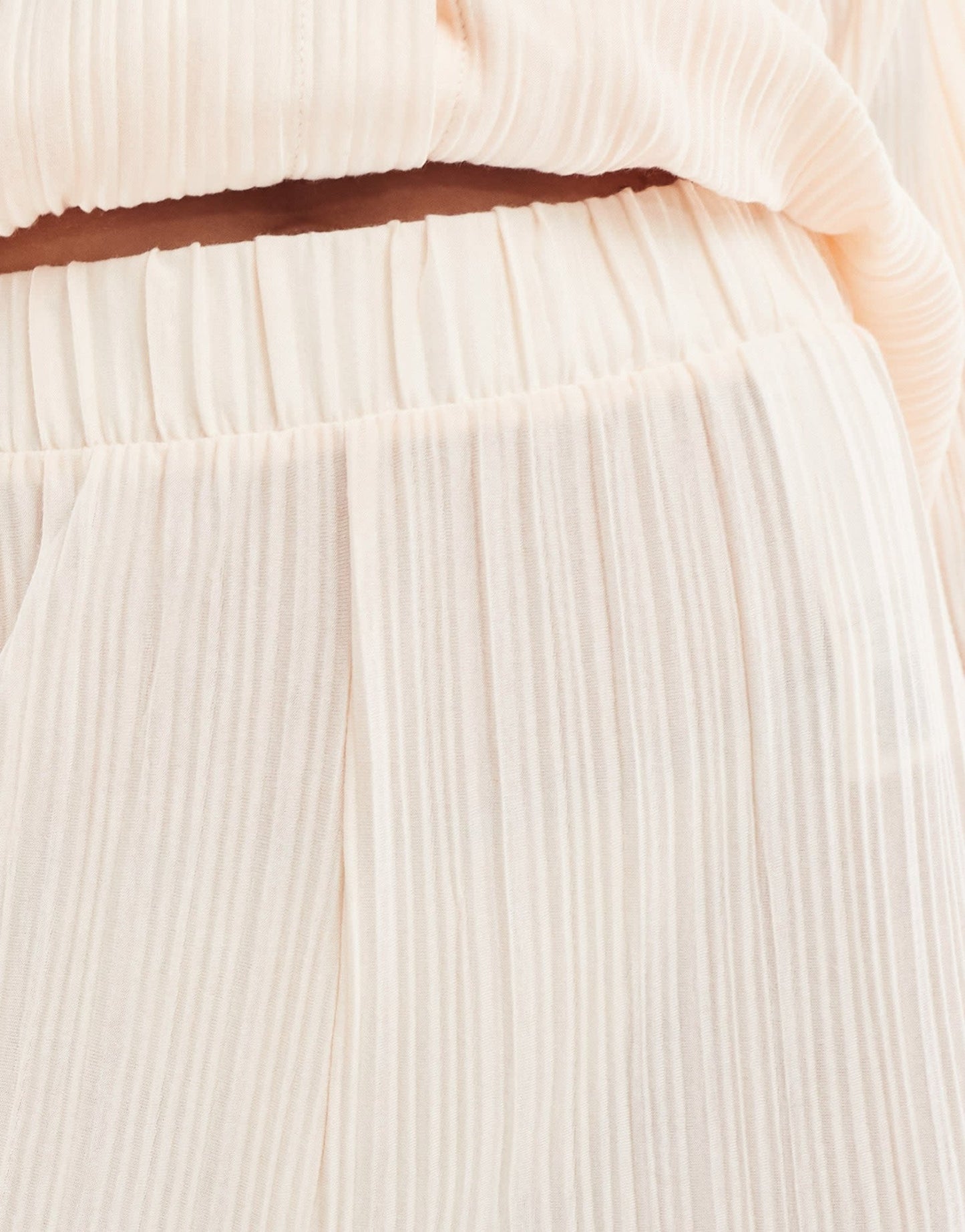 Vero Moda wide leg plisse trouser co - ord in warm ecru - ASOS Sample Sale EU Store