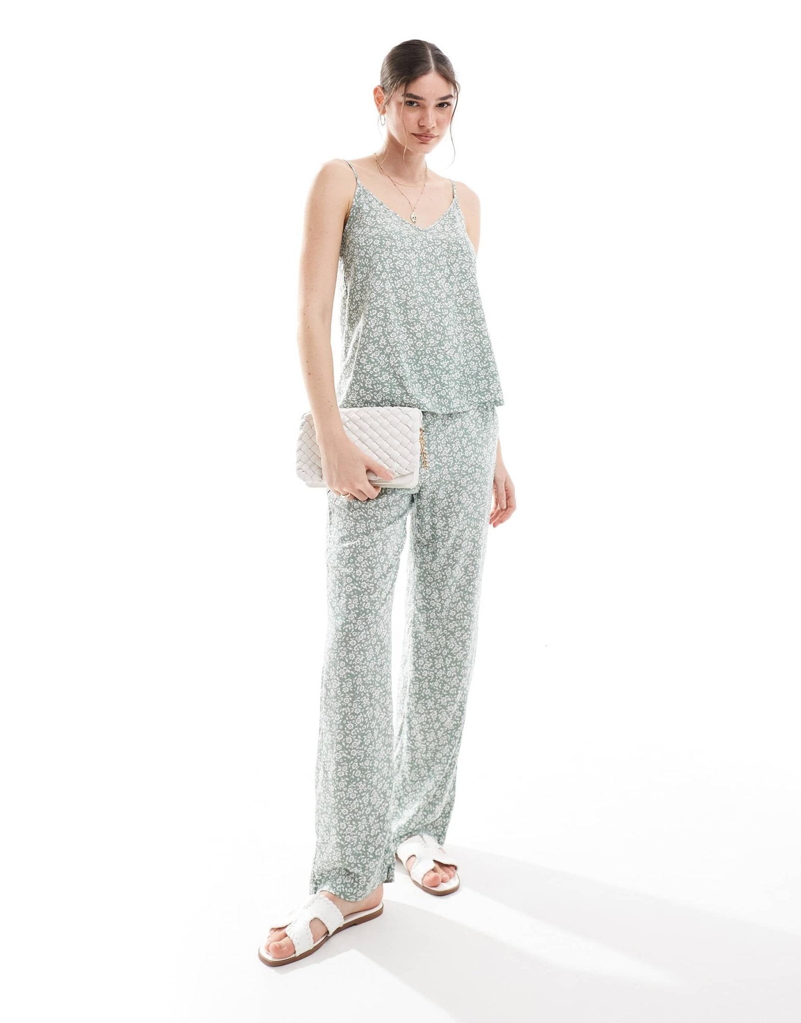 Vero Moda wide leg trouser co - ord in sage floral - ASOS Sample Sale EU Store