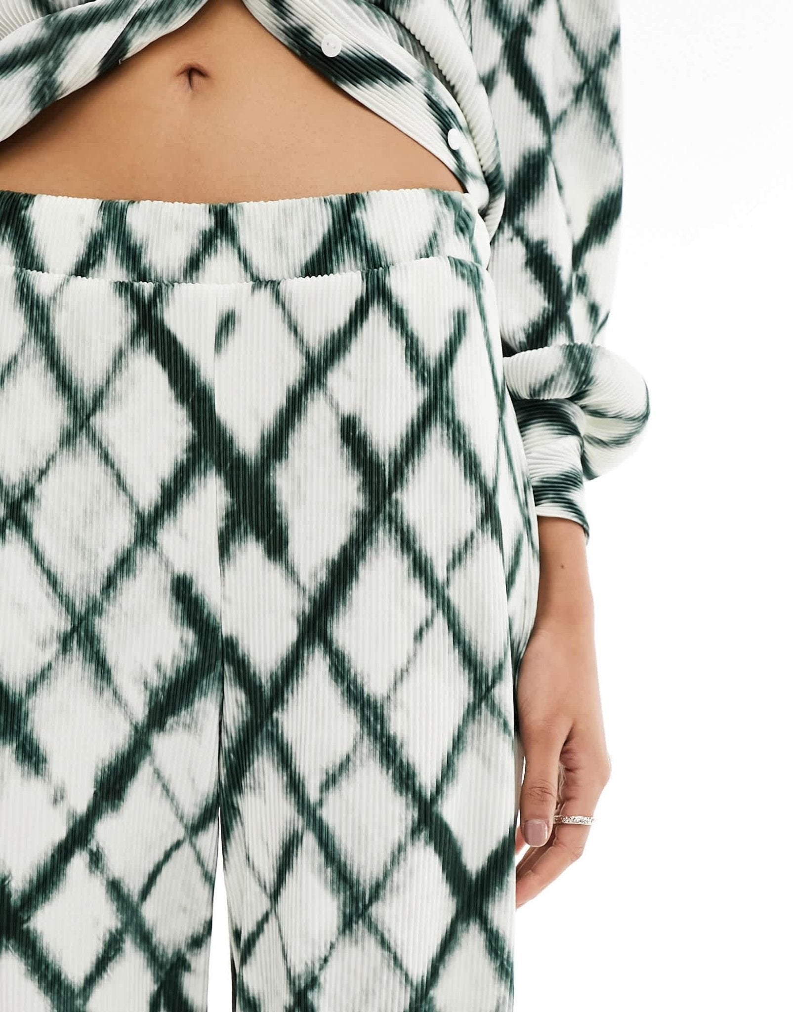Vero Moda wide leg trouser co - ord in tie dye check - ASOS Sample Sale EU Store